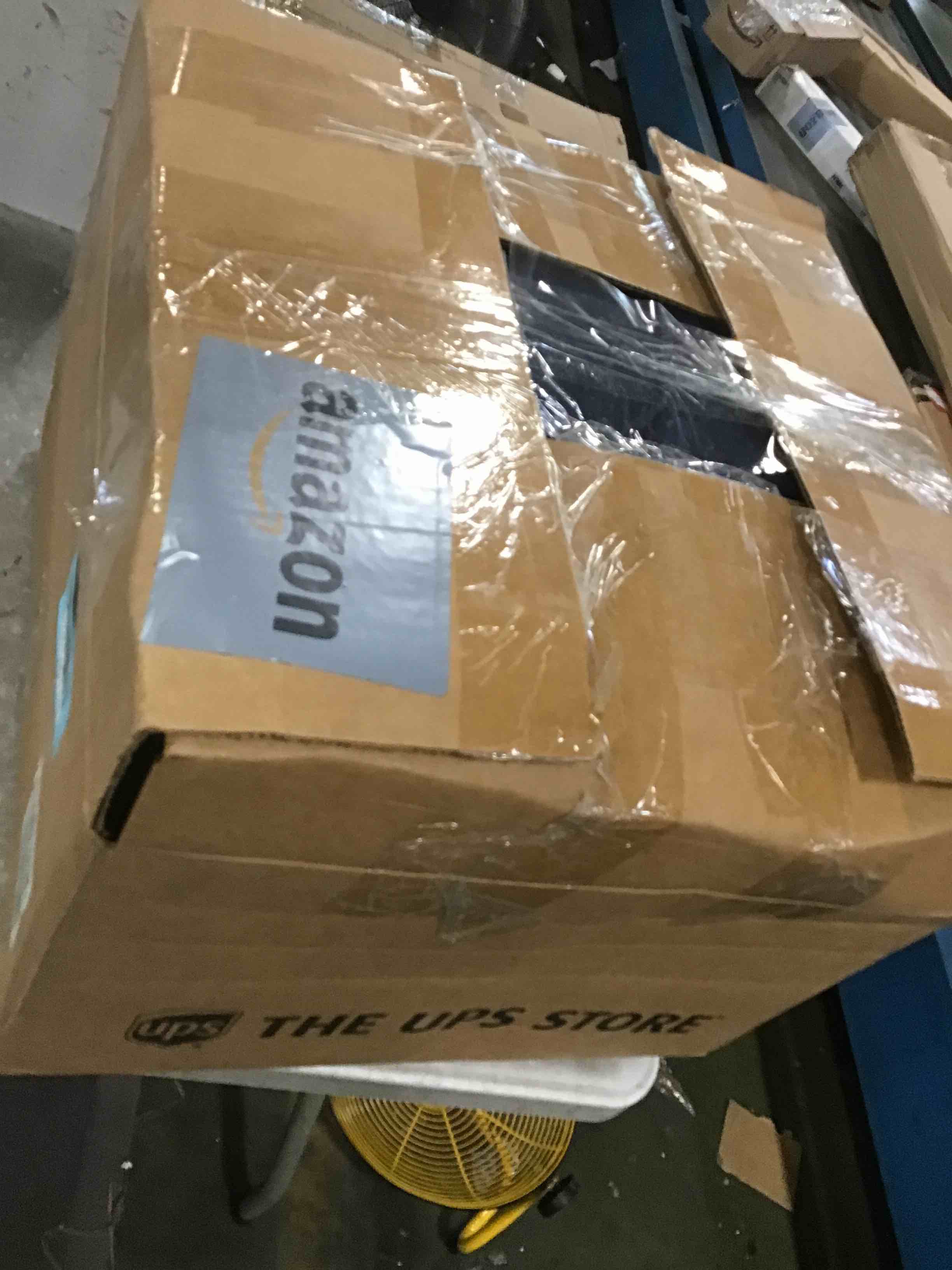 https://s3.amazonaws.com/lotting-images-prod/bidfta/BLU6814284_1721071922466.jpeg