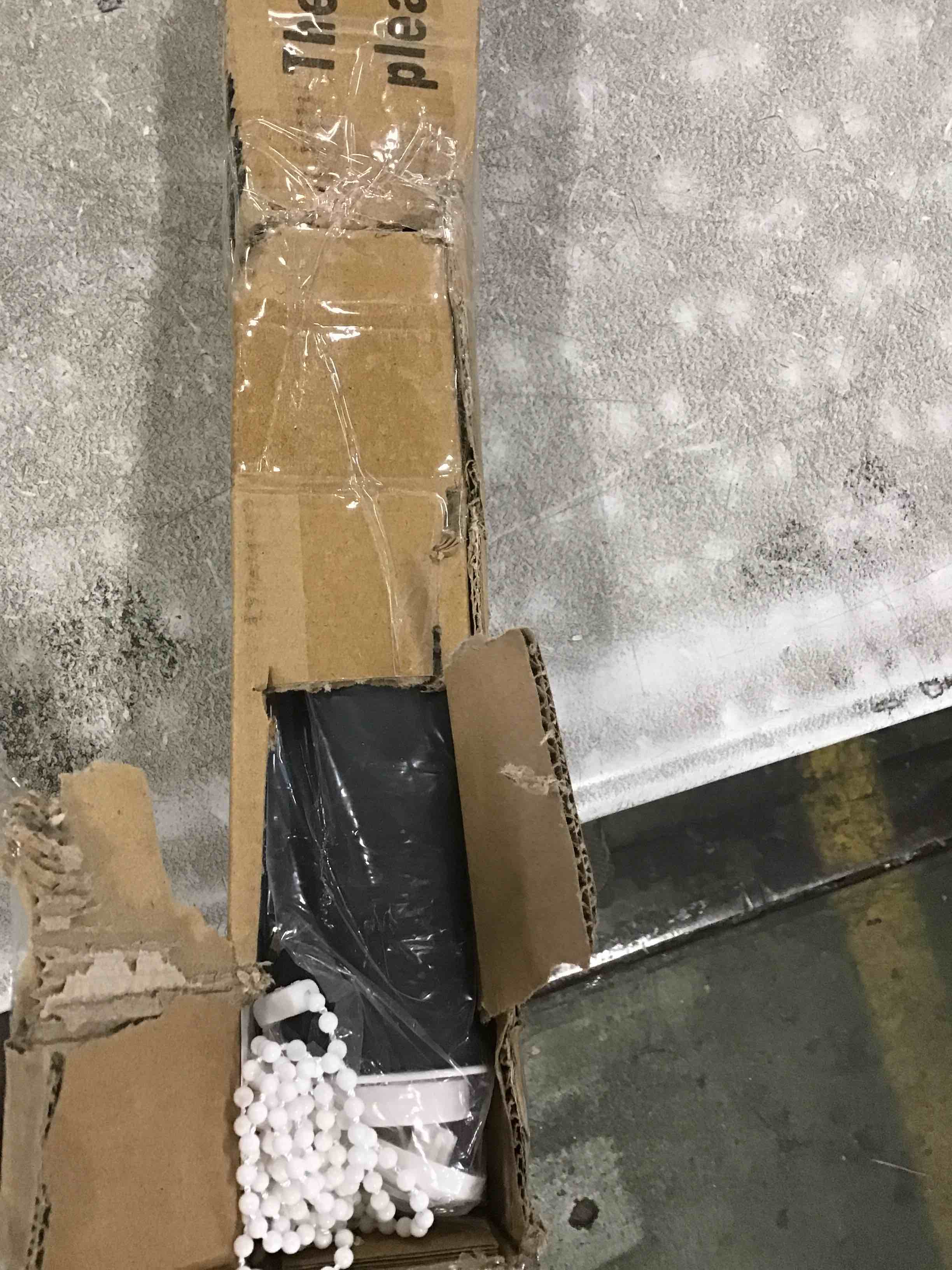 https://s3.amazonaws.com/lotting-images-prod/bidfta/BLU6814303_1721073055105.jpeg