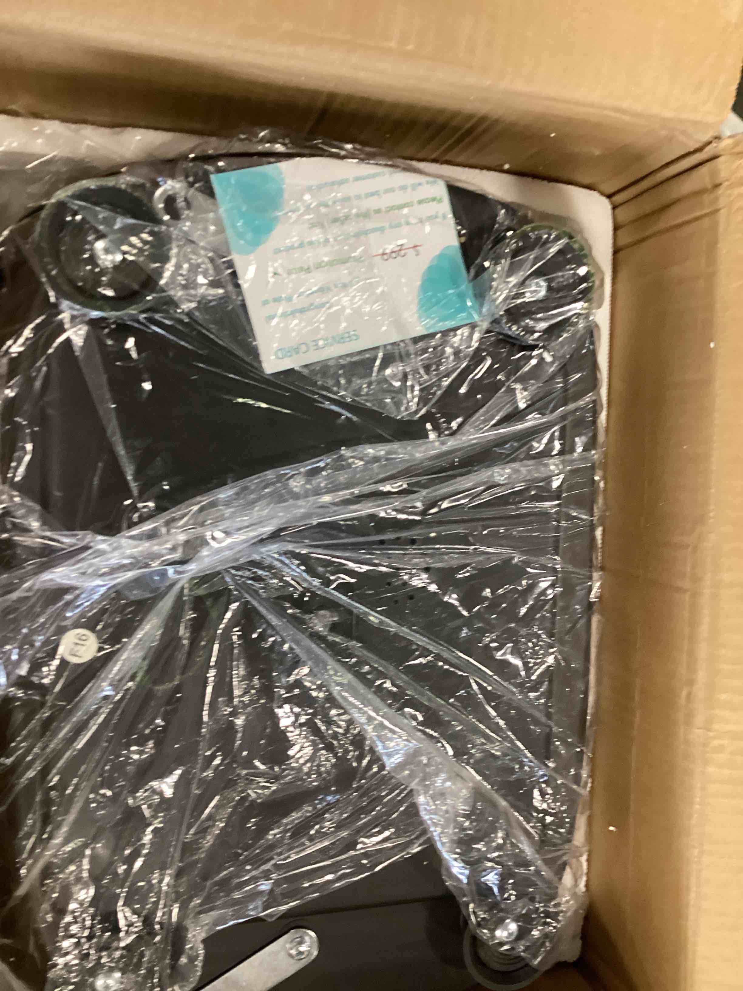 https://s3.amazonaws.com/lotting-images-prod/bidfta/BLU6814336_1721078269286.jpeg