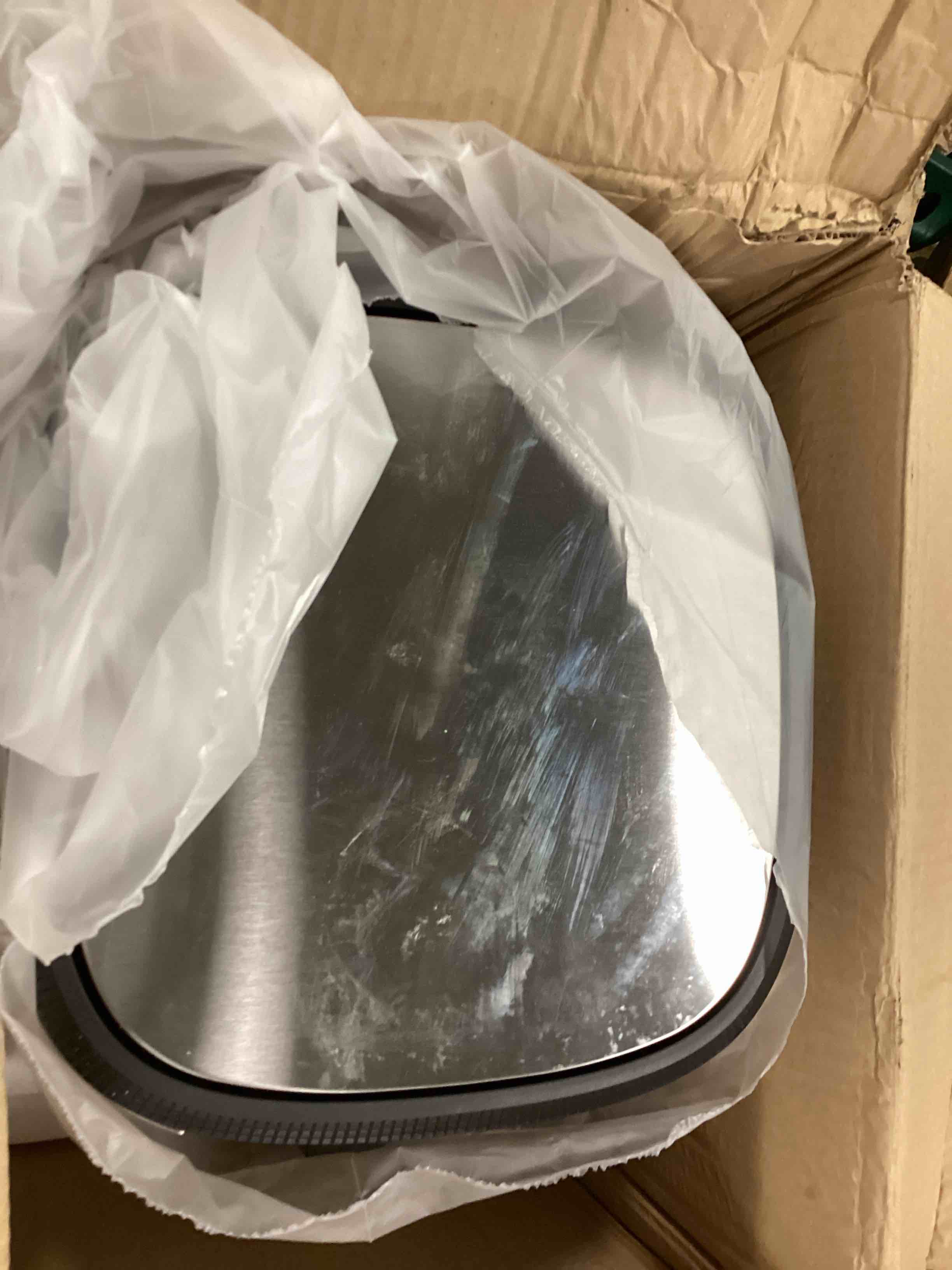 https://s3.amazonaws.com/lotting-images-prod/bidfta/BLU6814397_1721095633507.jpeg