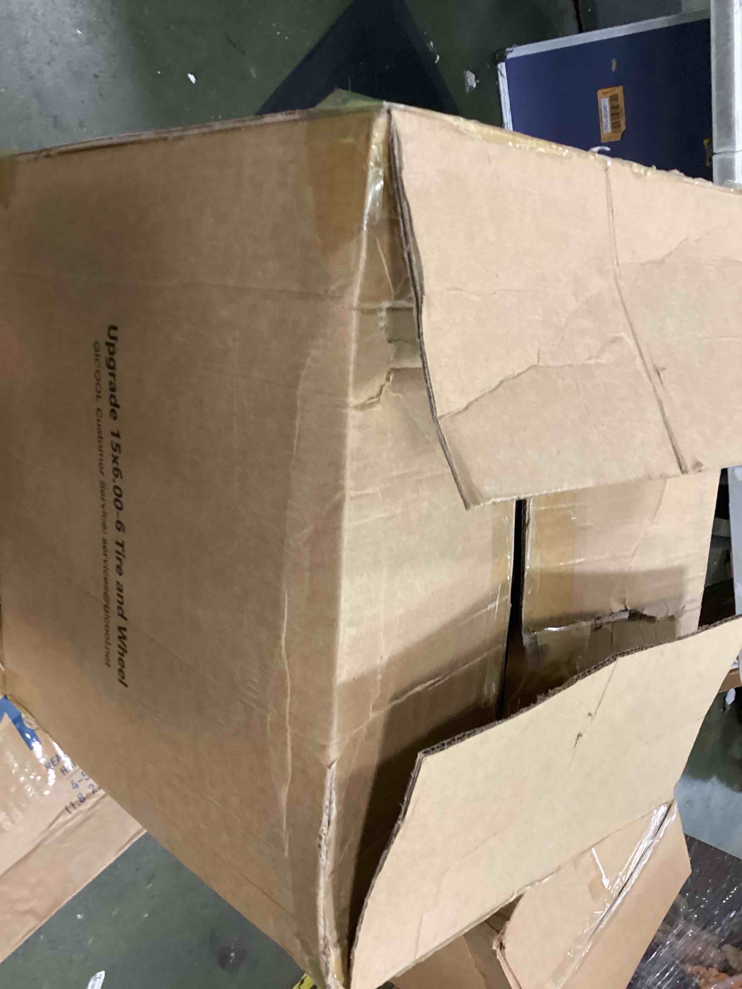https://s3.amazonaws.com/lotting-images-prod/bidfta/BLU6814434_1721102668764.jpeg