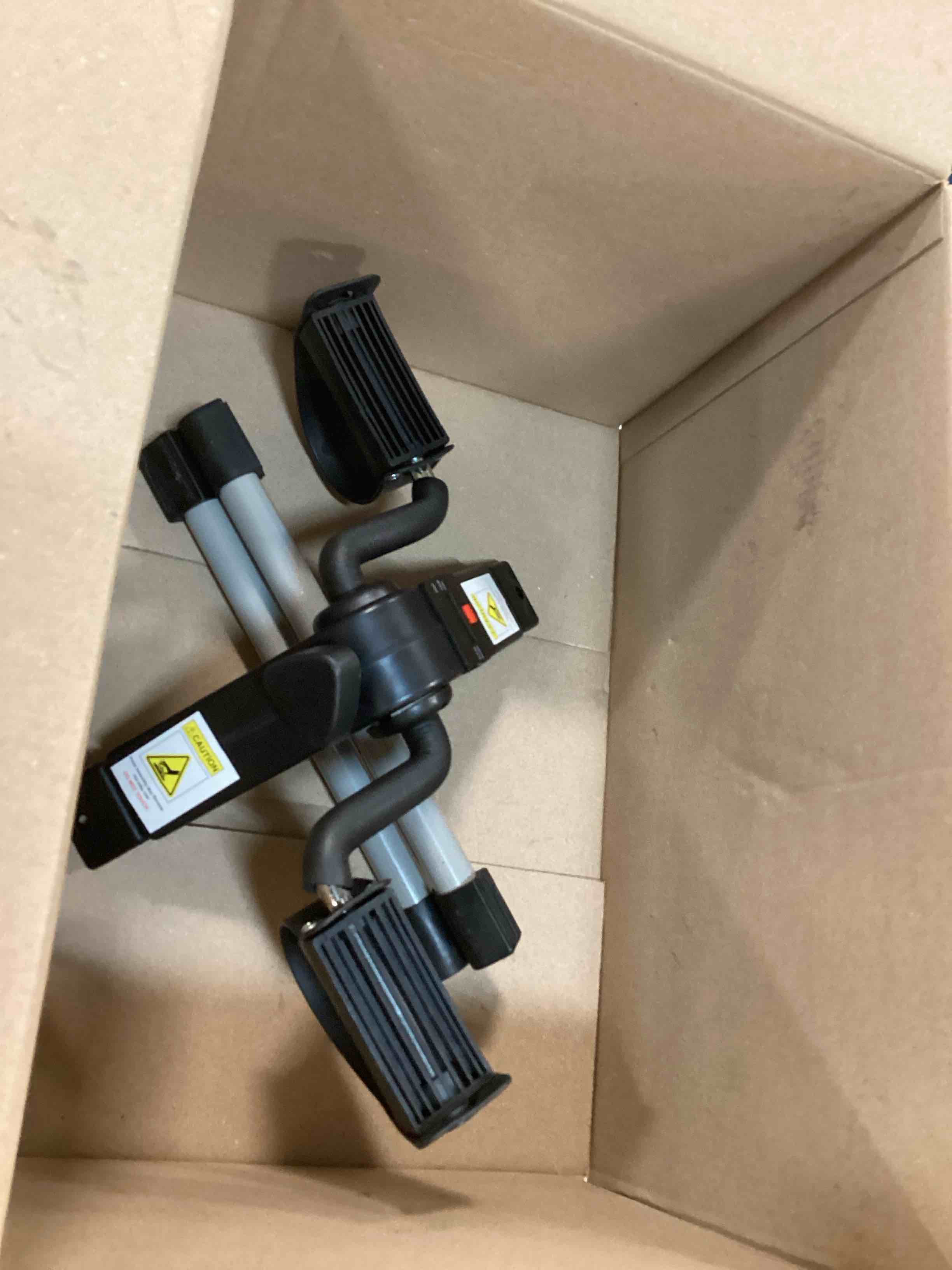 https://s3.amazonaws.com/lotting-images-prod/bidfta/BLU6814513_1721136627573.jpeg
