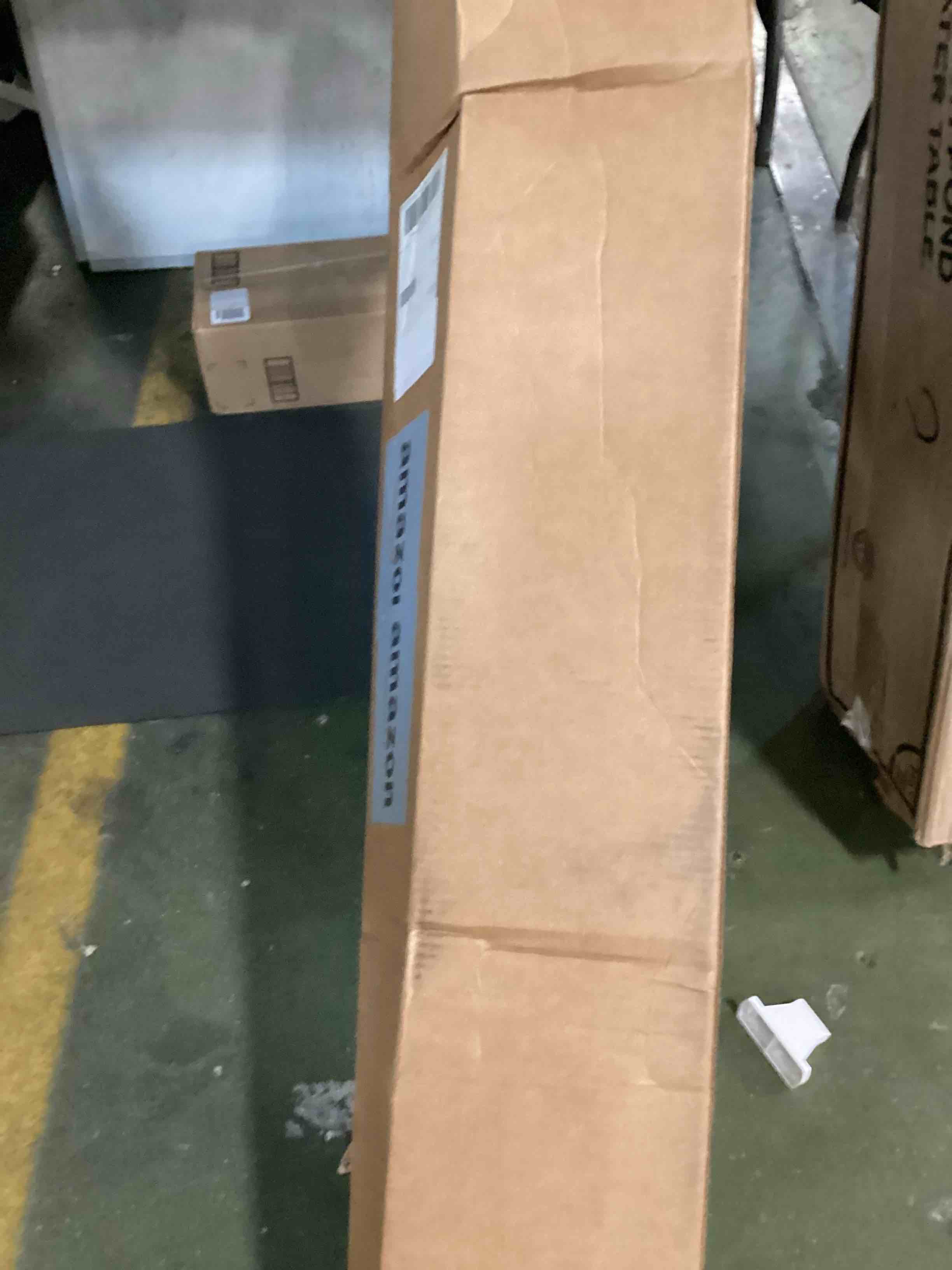 https://s3.amazonaws.com/lotting-images-prod/bidfta/BLU6815573_1720844015639.jpeg