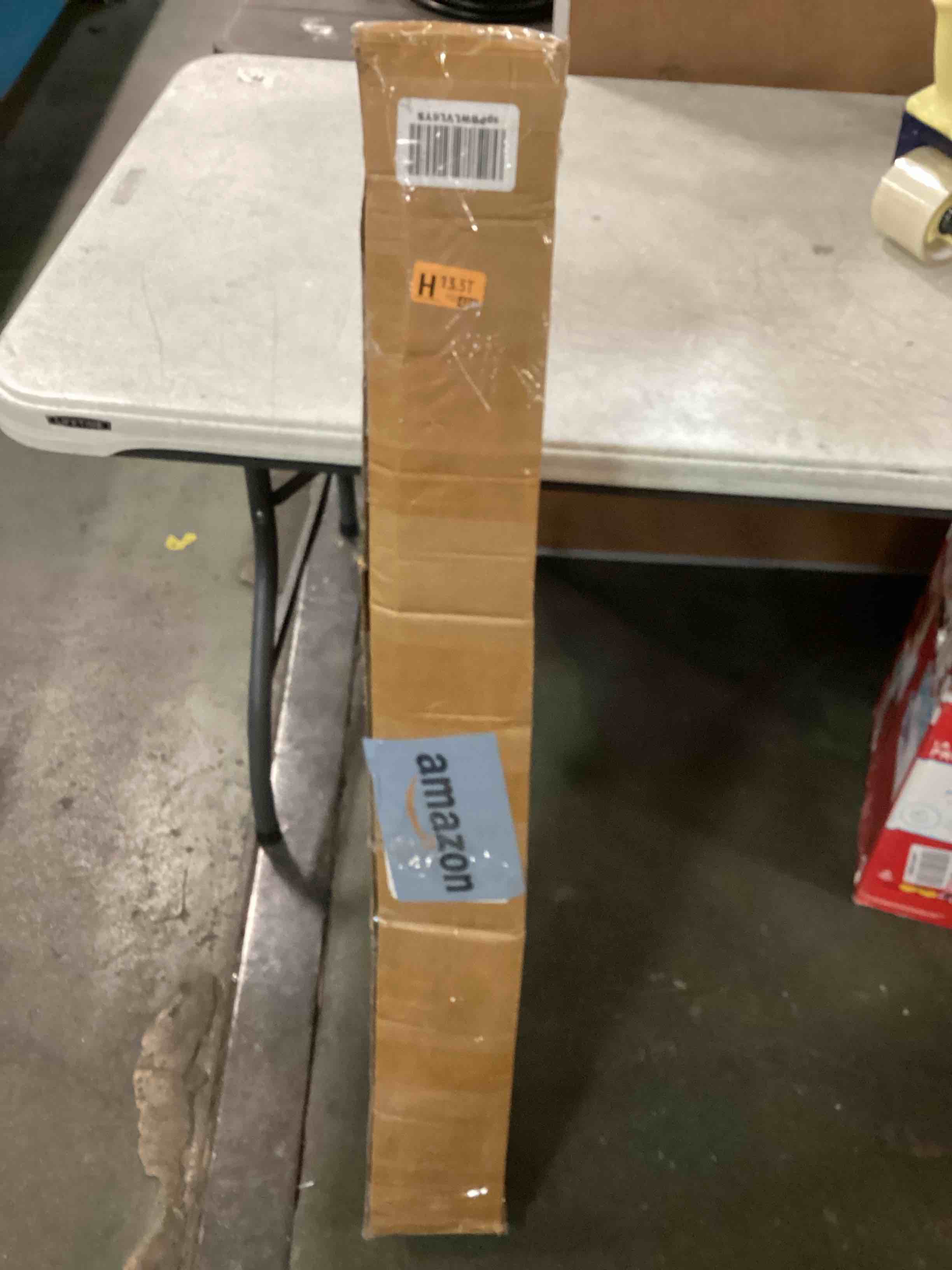 https://s3.amazonaws.com/lotting-images-prod/bidfta/BLU6815614_1721090582868.jpeg
