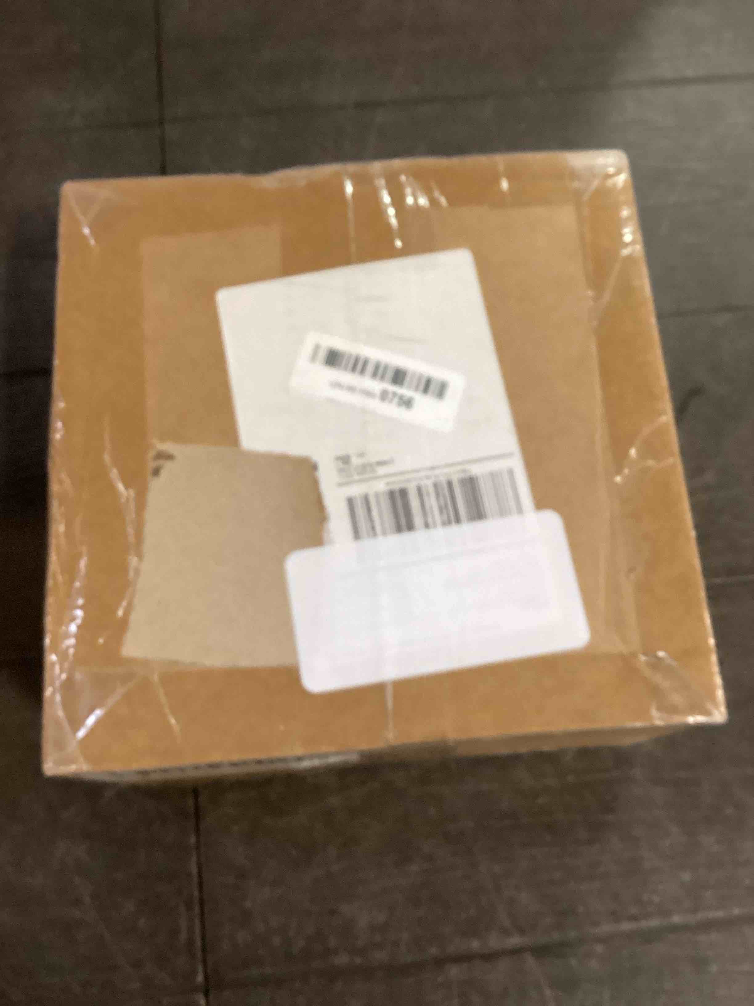 https://s3.amazonaws.com/lotting-images-prod/bidfta/BLU6815821_1721255874318.jpeg