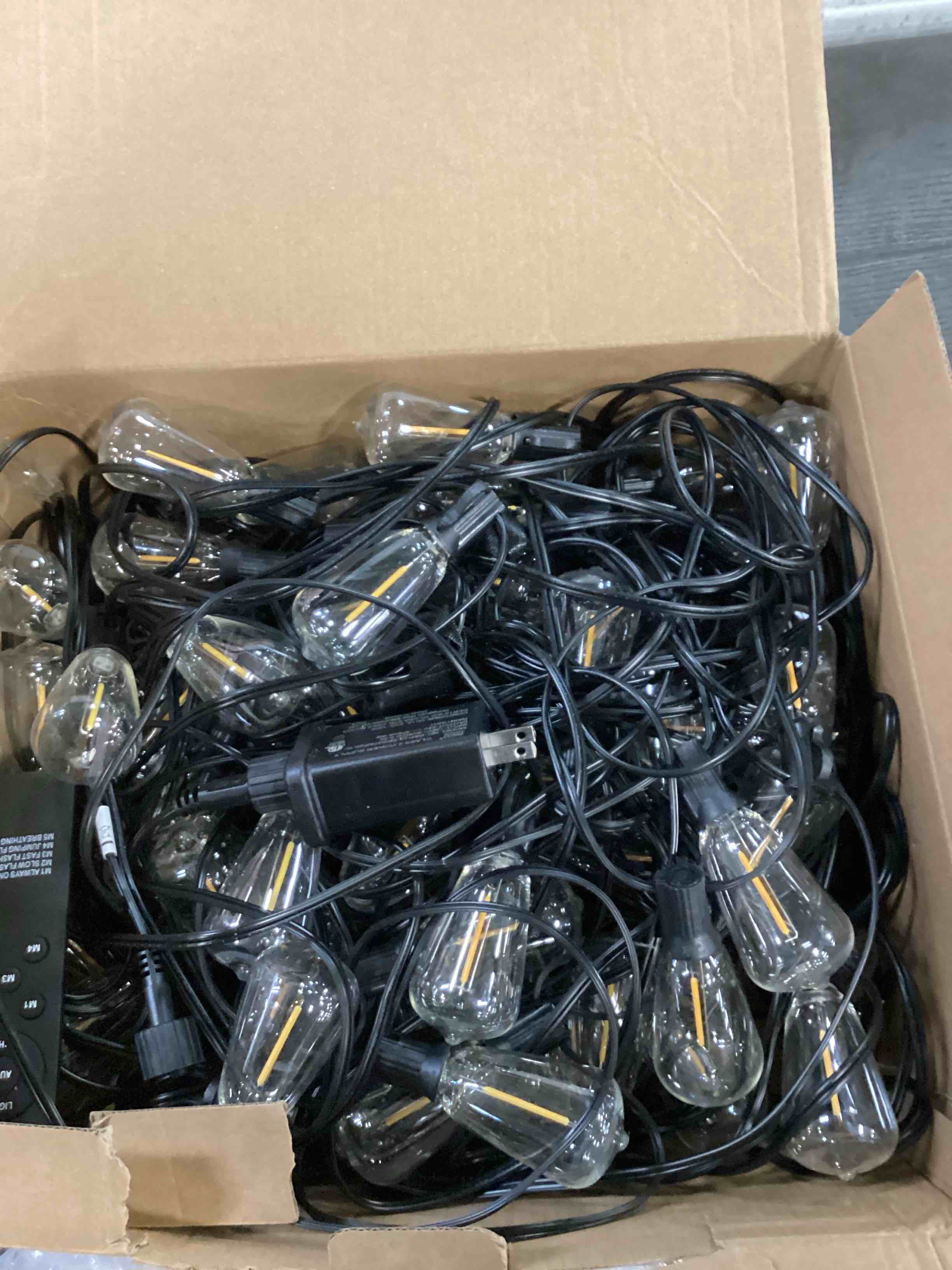 https://s3.amazonaws.com/lotting-images-prod/bidfta/BLU6815827_1721256833606.jpeg