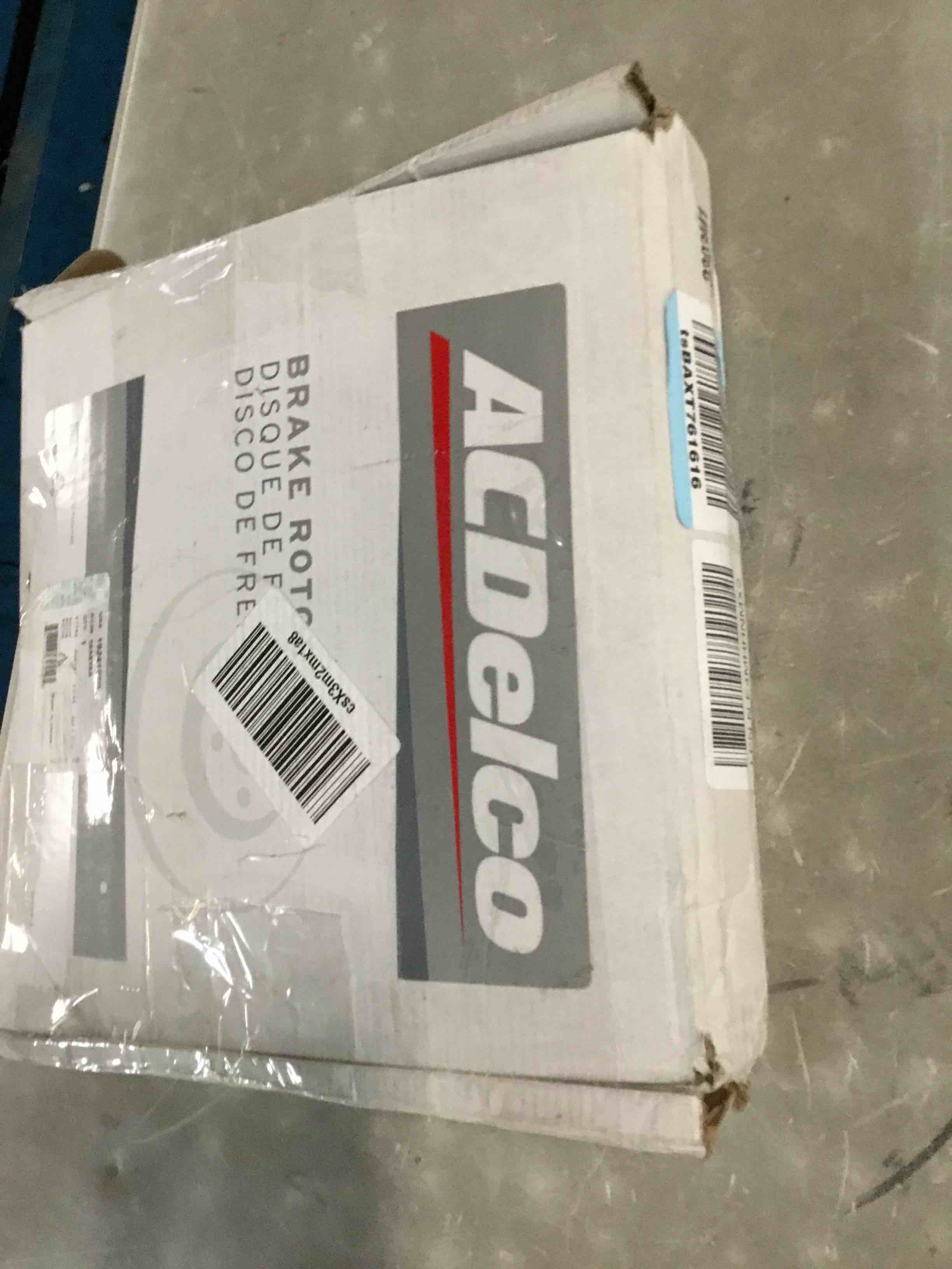 https://s3.amazonaws.com/lotting-images-prod/bidfta/BLU6816204_1721473637448.jpeg