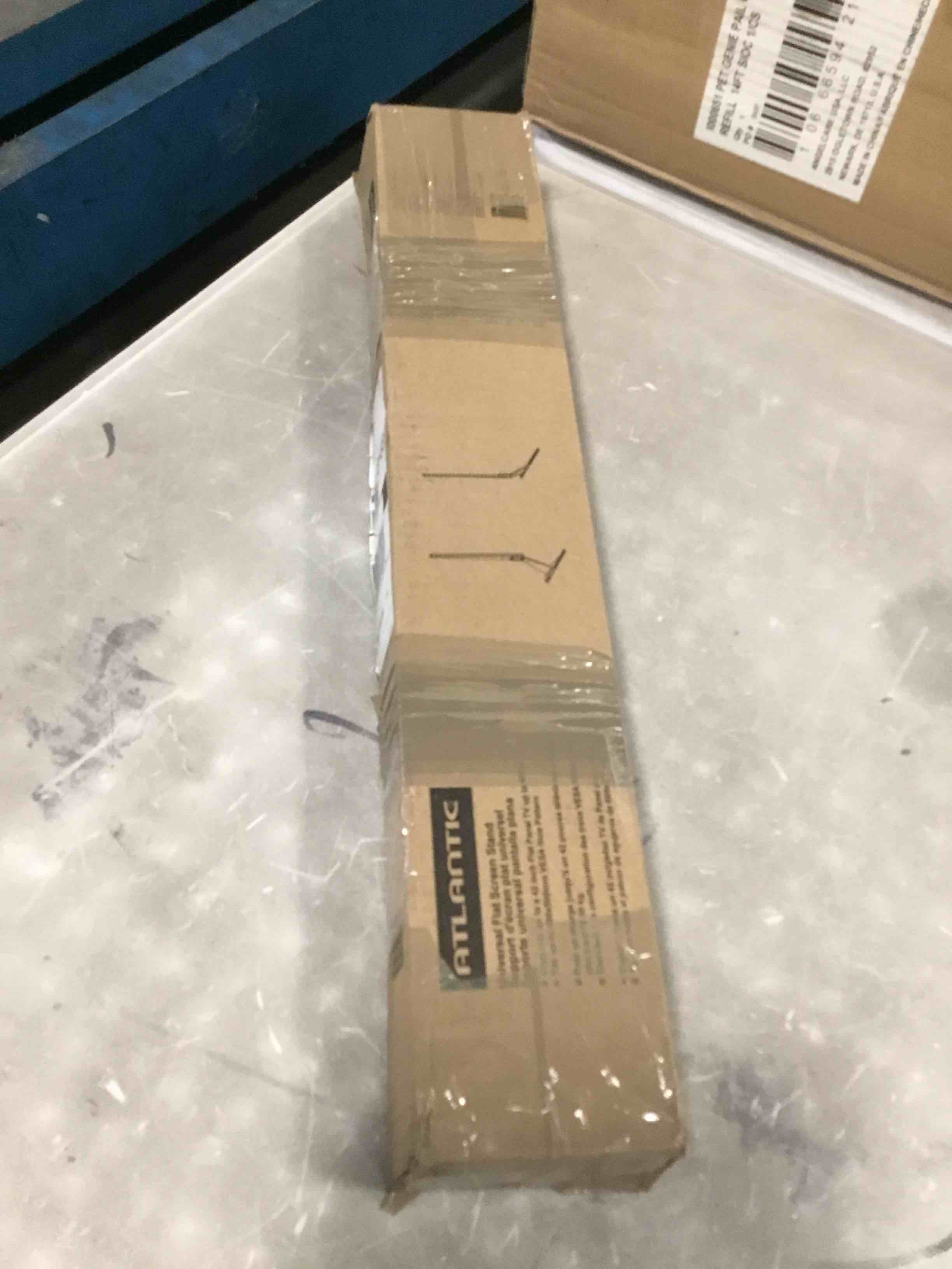 https://s3.amazonaws.com/lotting-images-prod/bidfta/BLU6816209_1721474265882.jpeg