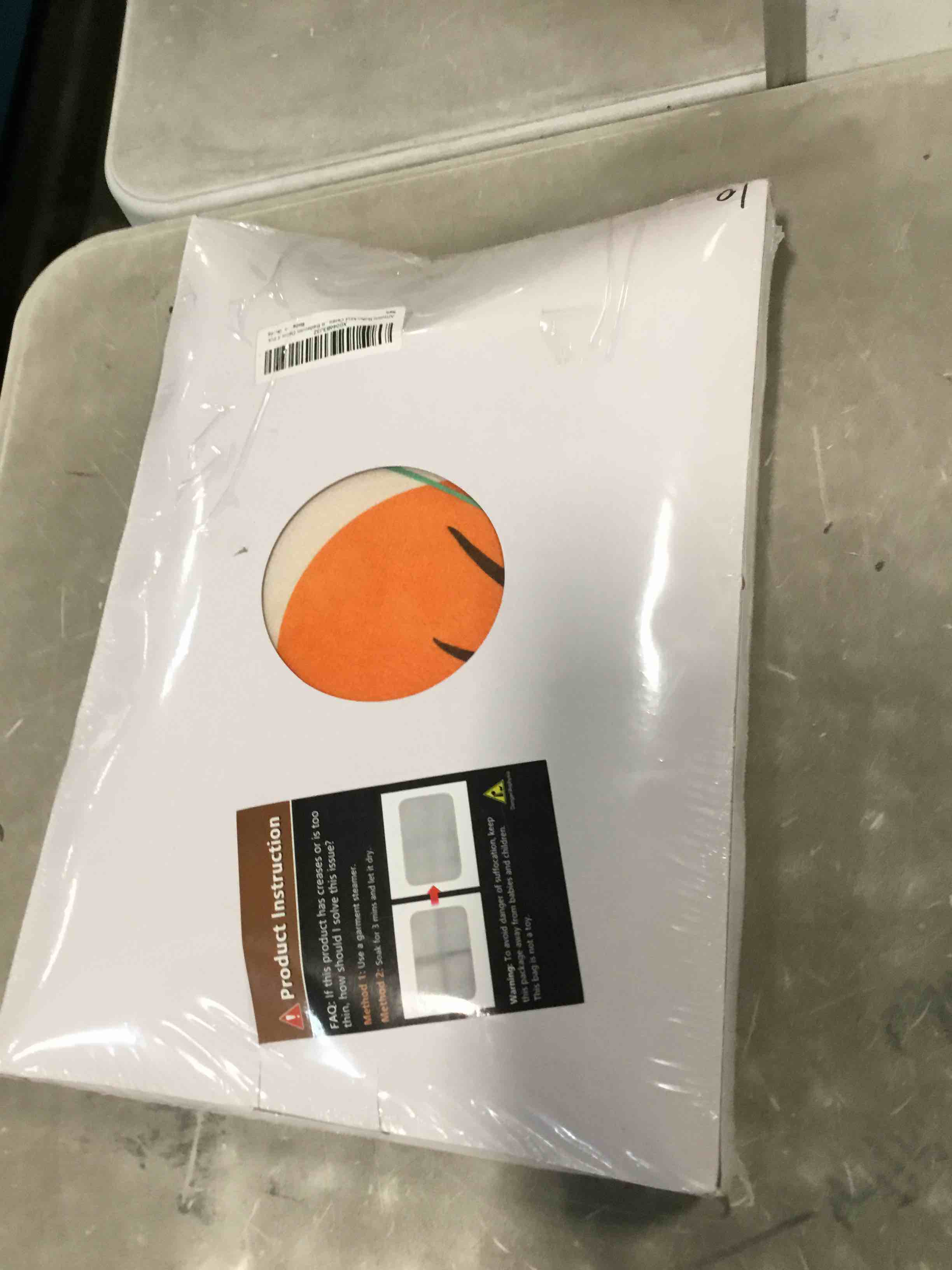 https://s3.amazonaws.com/lotting-images-prod/bidfta/BLU6816229_1721476202433.jpeg