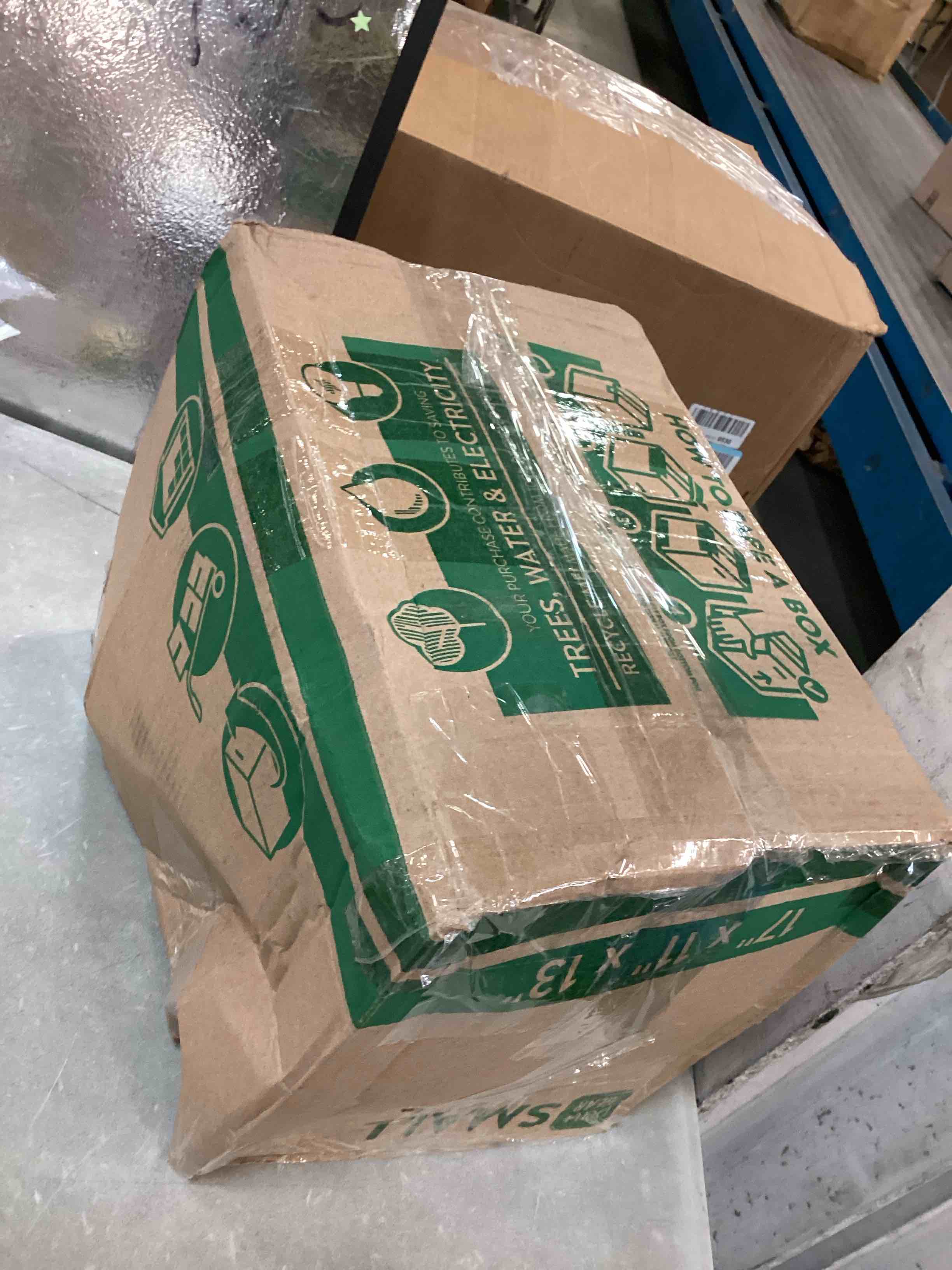 https://s3.amazonaws.com/lotting-images-prod/bidfta/BLU6816436_1721659426848.jpeg