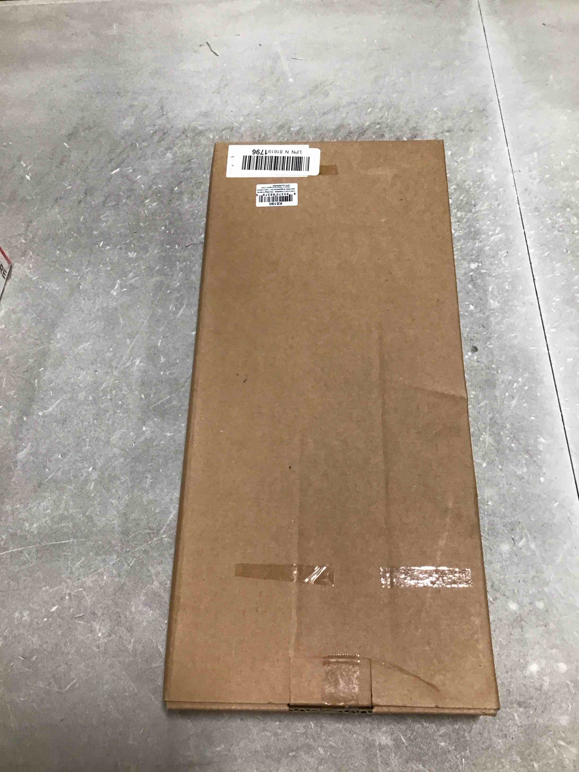 https://s3.amazonaws.com/lotting-images-prod/bidfta/BLU6816821_1720787703252.jpeg