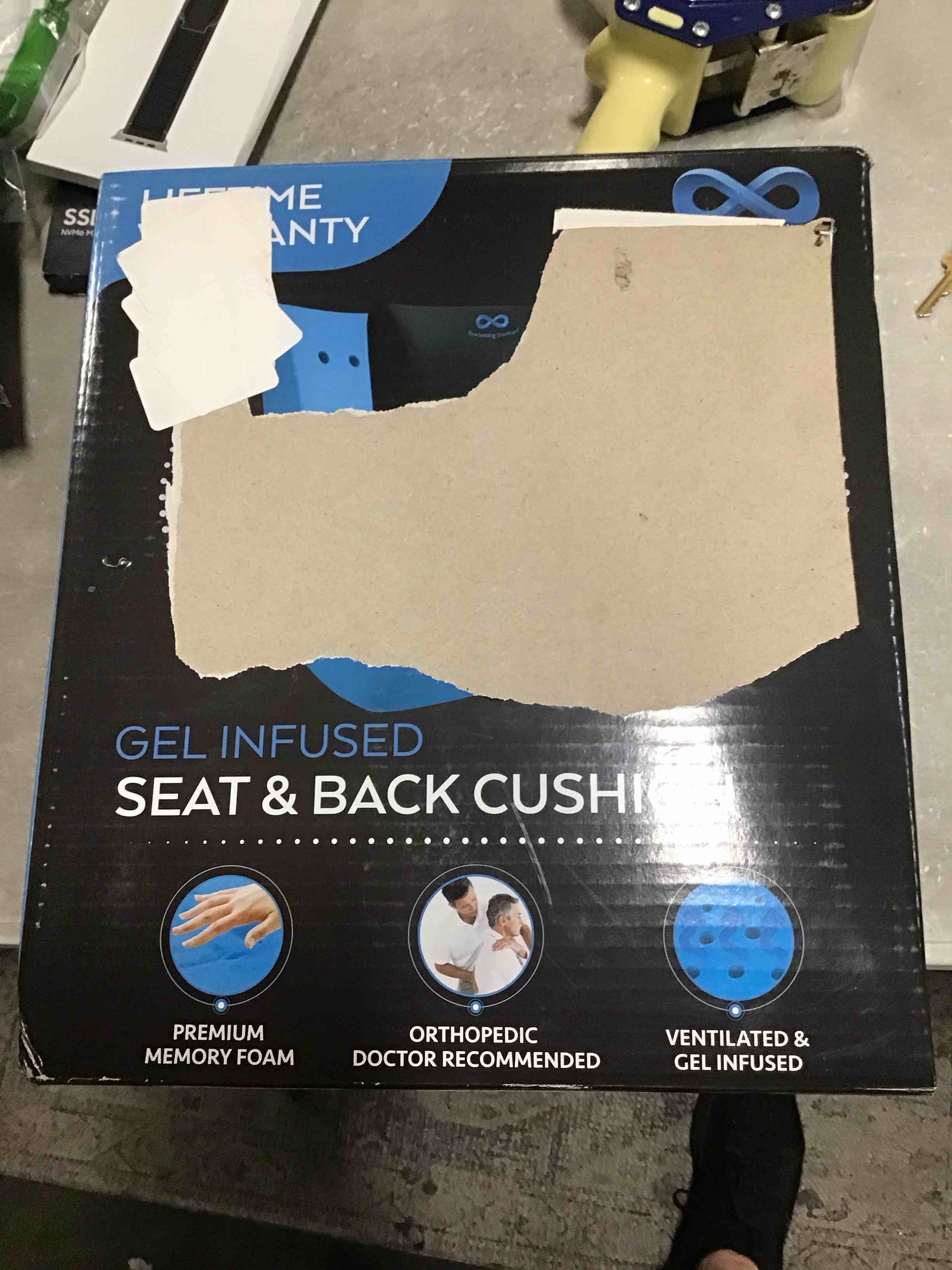 https://s3.amazonaws.com/lotting-images-prod/bidfta/BLU6816853_1720790103861.jpeg