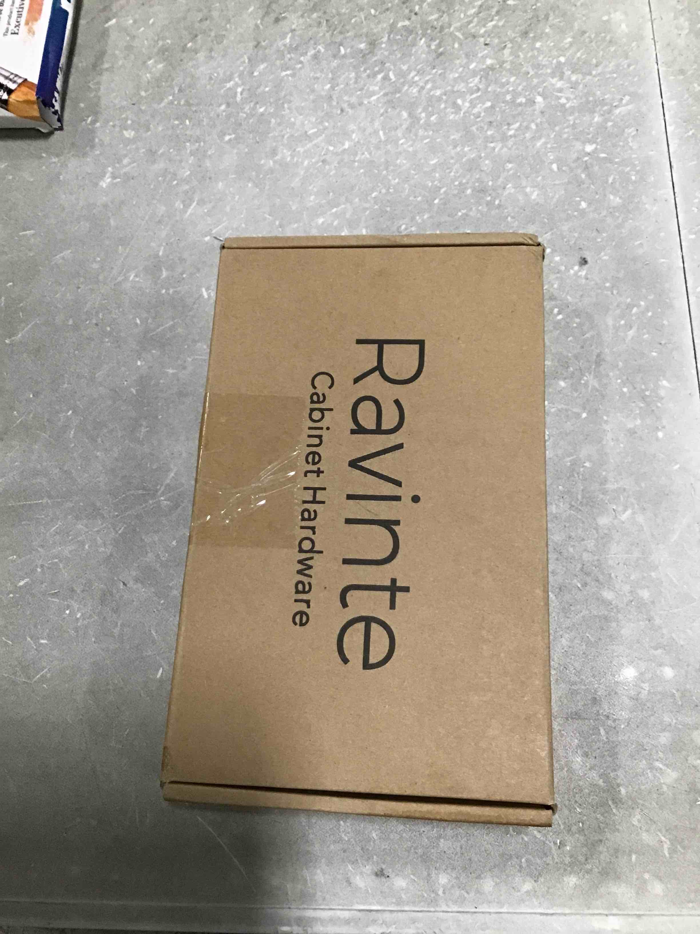 https://s3.amazonaws.com/lotting-images-prod/bidfta/BLU6817090_1721056593266.jpeg