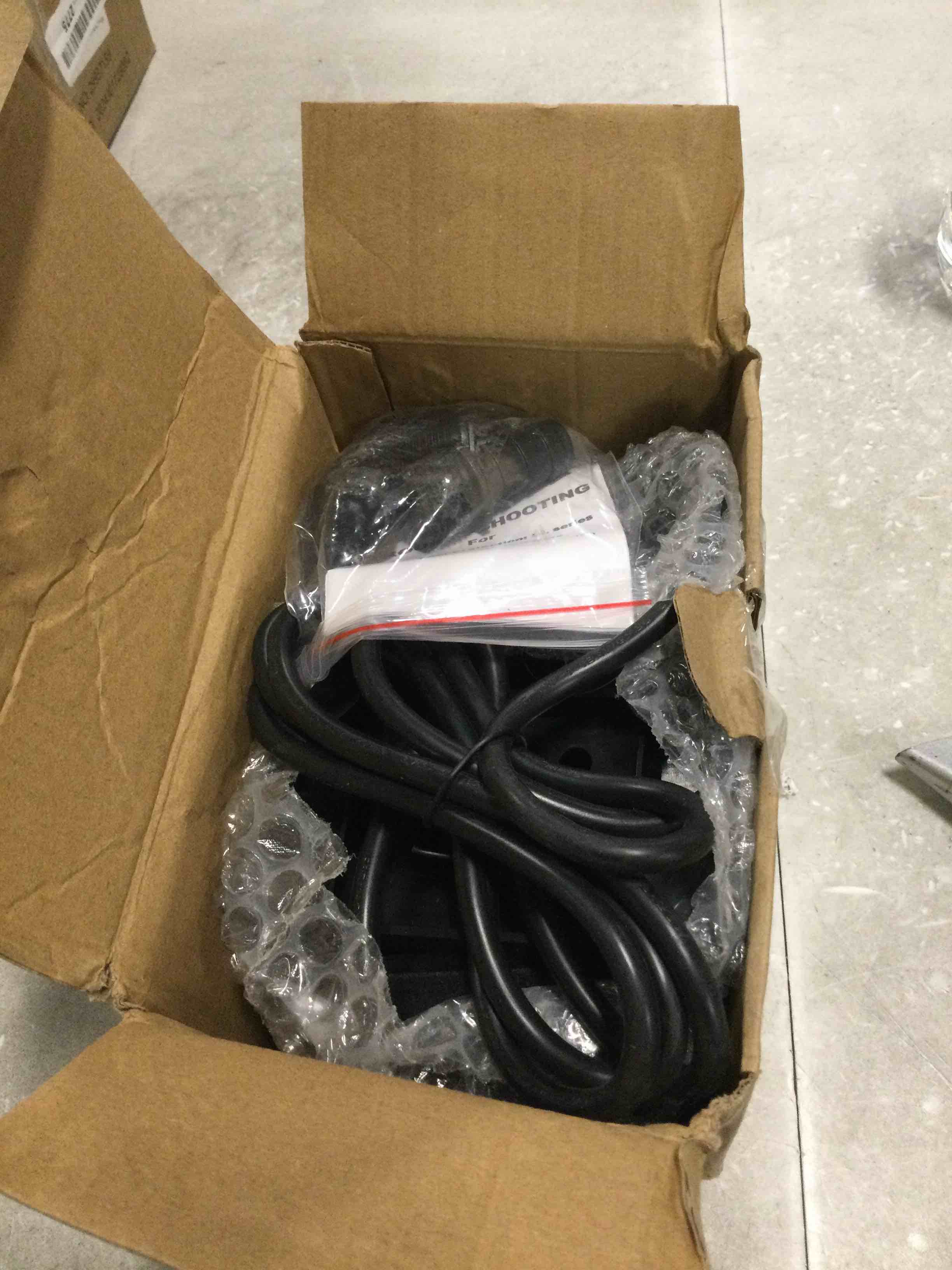 https://s3.amazonaws.com/lotting-images-prod/bidfta/BLU6817205_1721068464890.jpeg