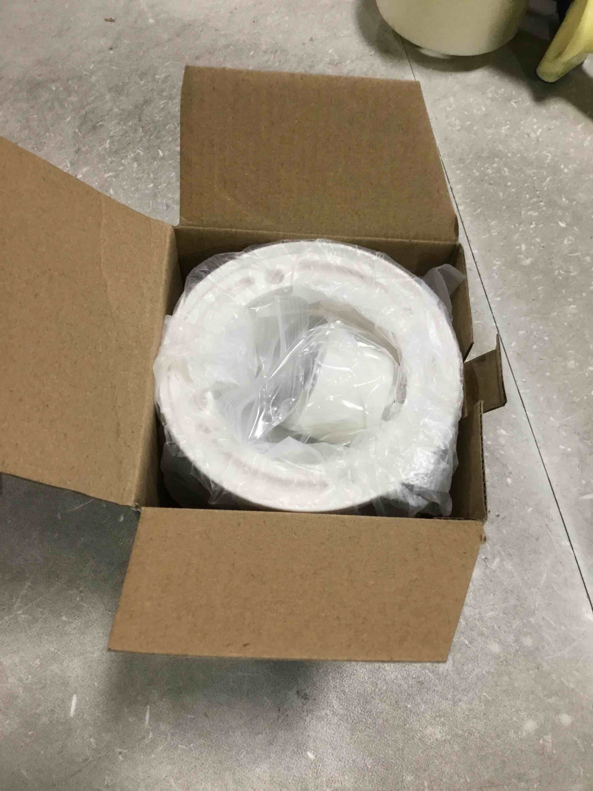 https://s3.amazonaws.com/lotting-images-prod/bidfta/BLU6817763_1721160044806.jpeg