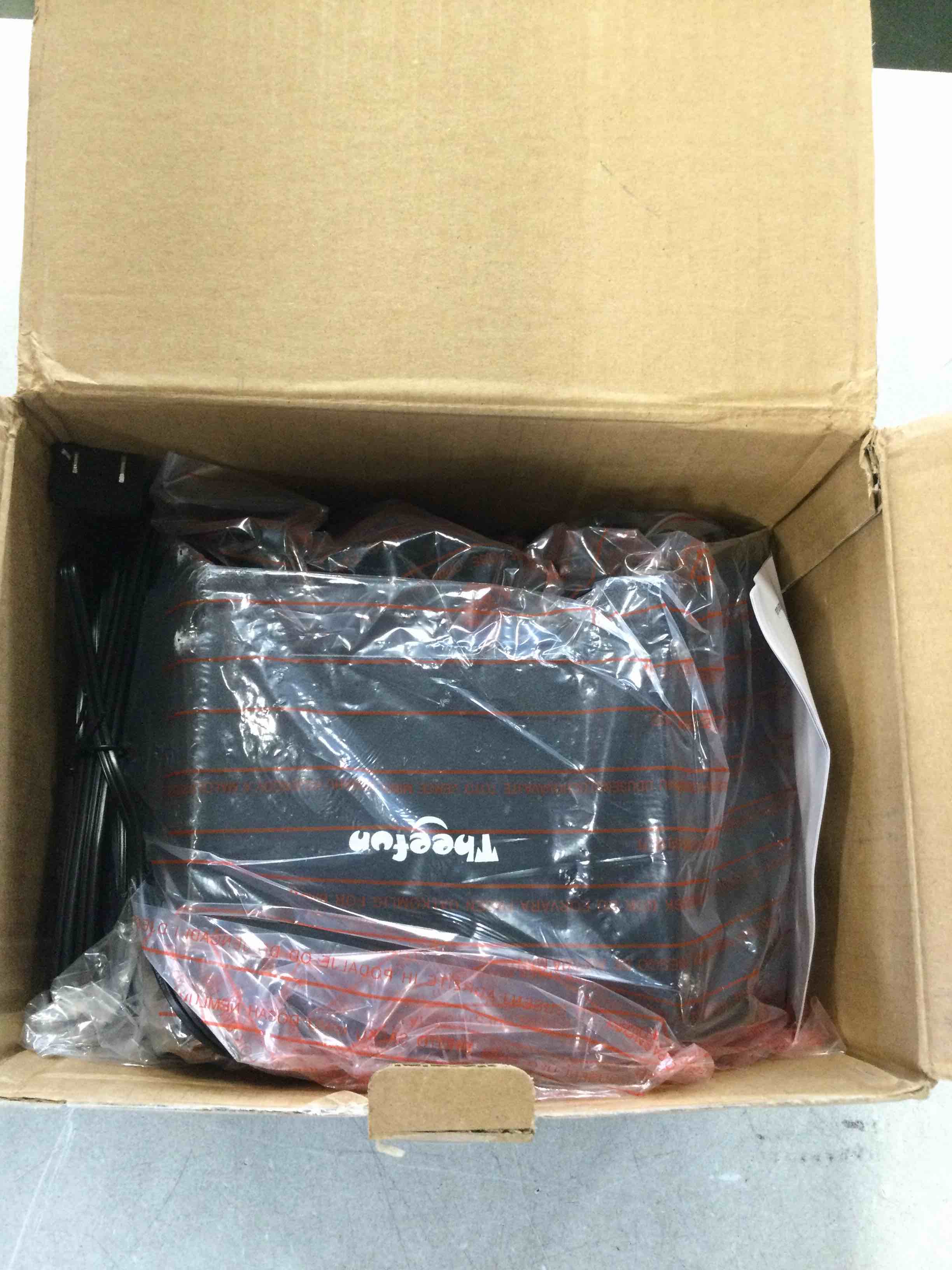 https://s3.amazonaws.com/lotting-images-prod/bidfta/BLU6818025_1720622924073.jpeg