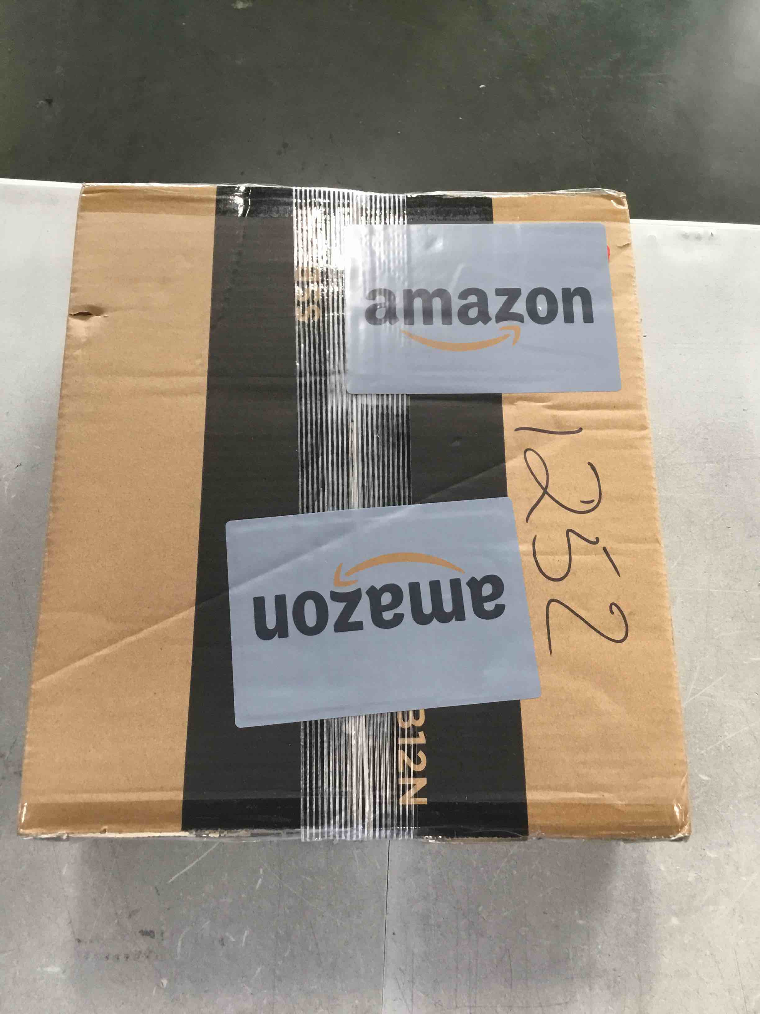 https://s3.amazonaws.com/lotting-images-prod/bidfta/BLU6818380_1721045346789.jpeg