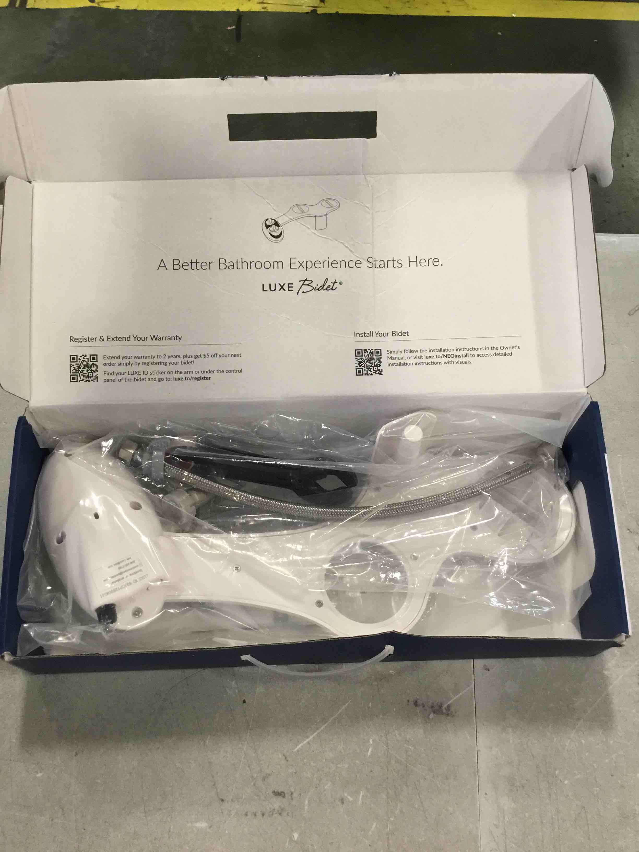 https://s3.amazonaws.com/lotting-images-prod/bidfta/BLU6818829_1721218816527.jpeg