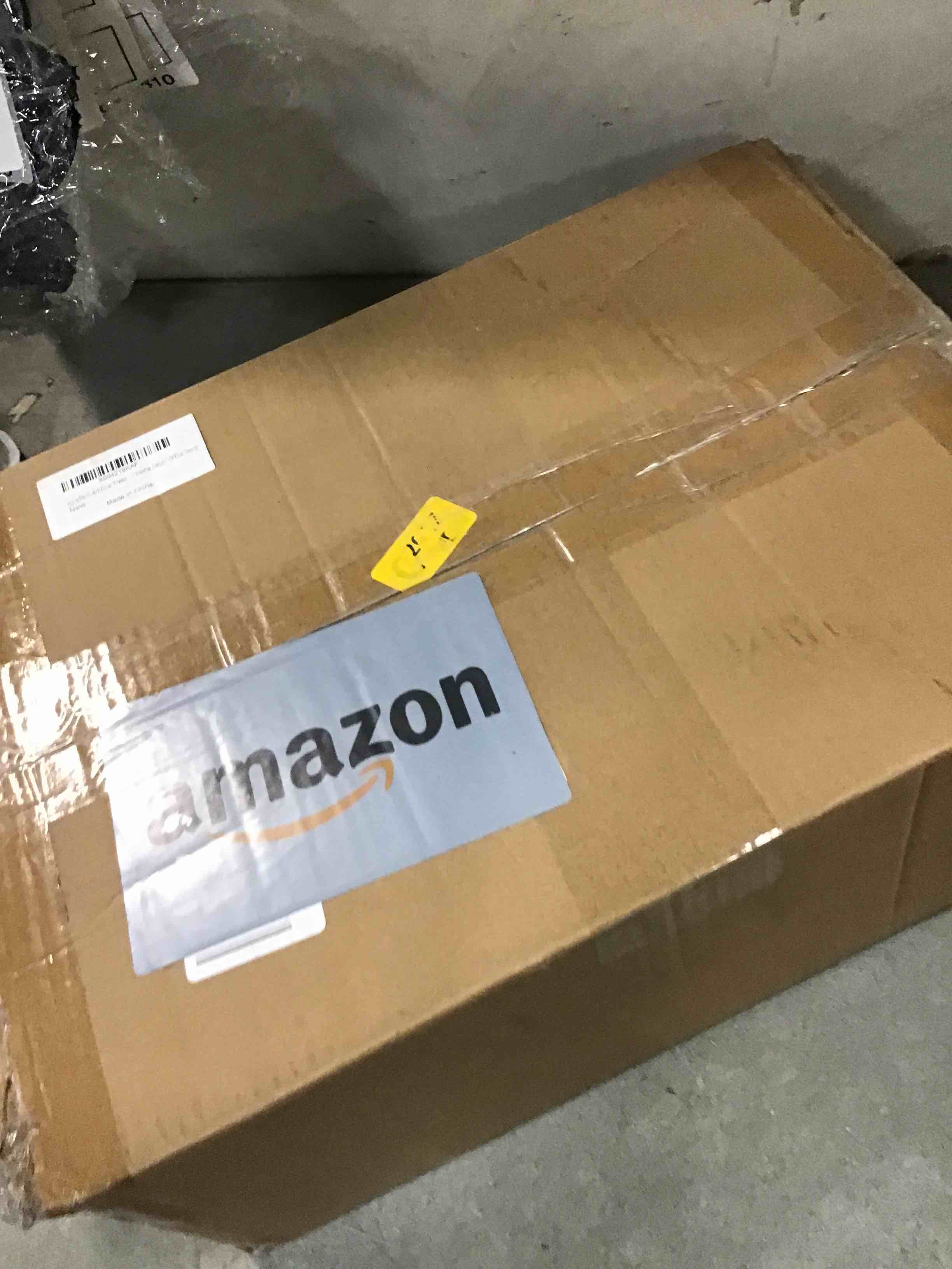 https://s3.amazonaws.com/lotting-images-prod/bidfta/BLU6819862_1720468485259.jpeg