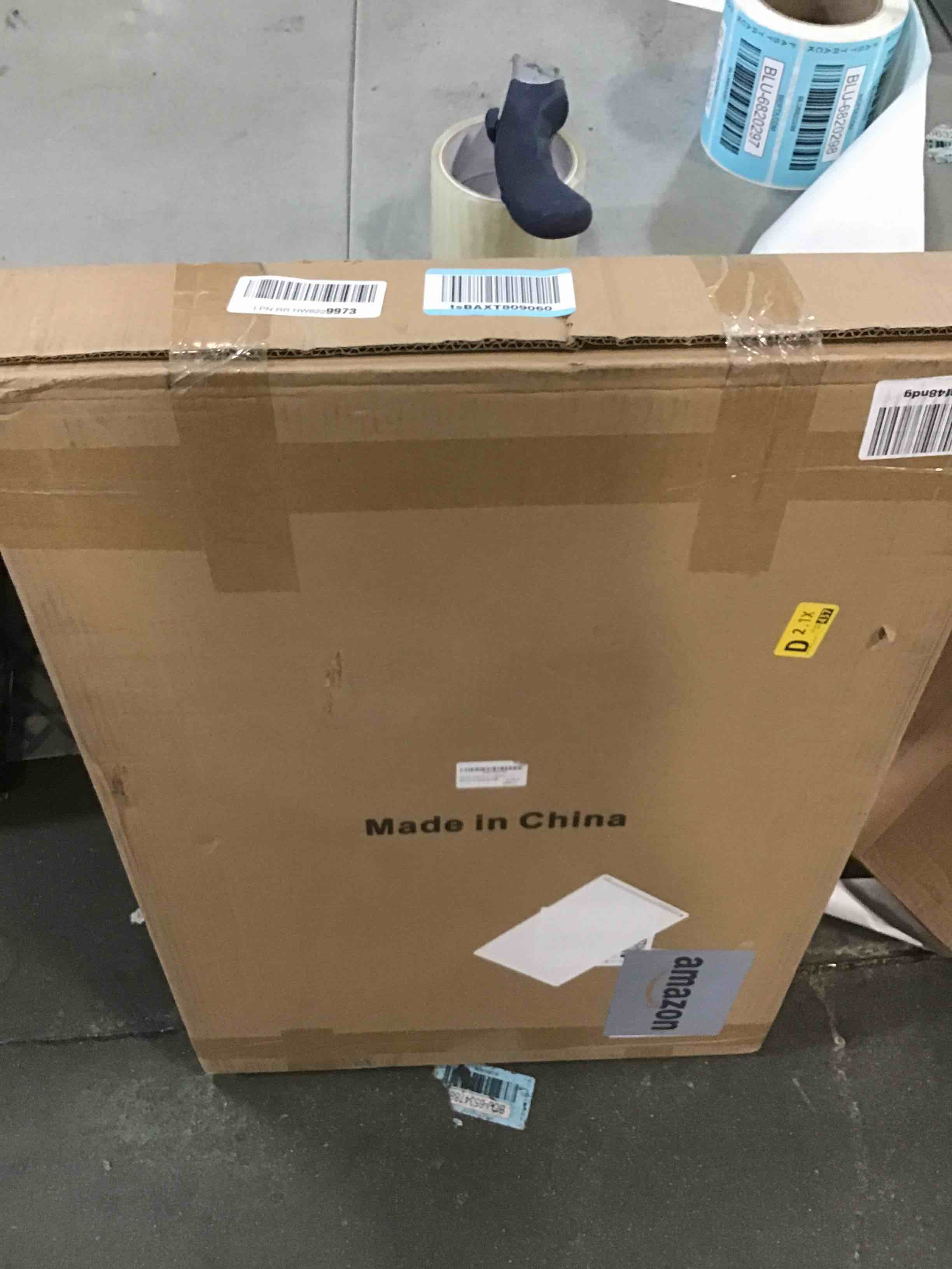 https://s3.amazonaws.com/lotting-images-prod/bidfta/BLU6820292_1720548249009.jpeg