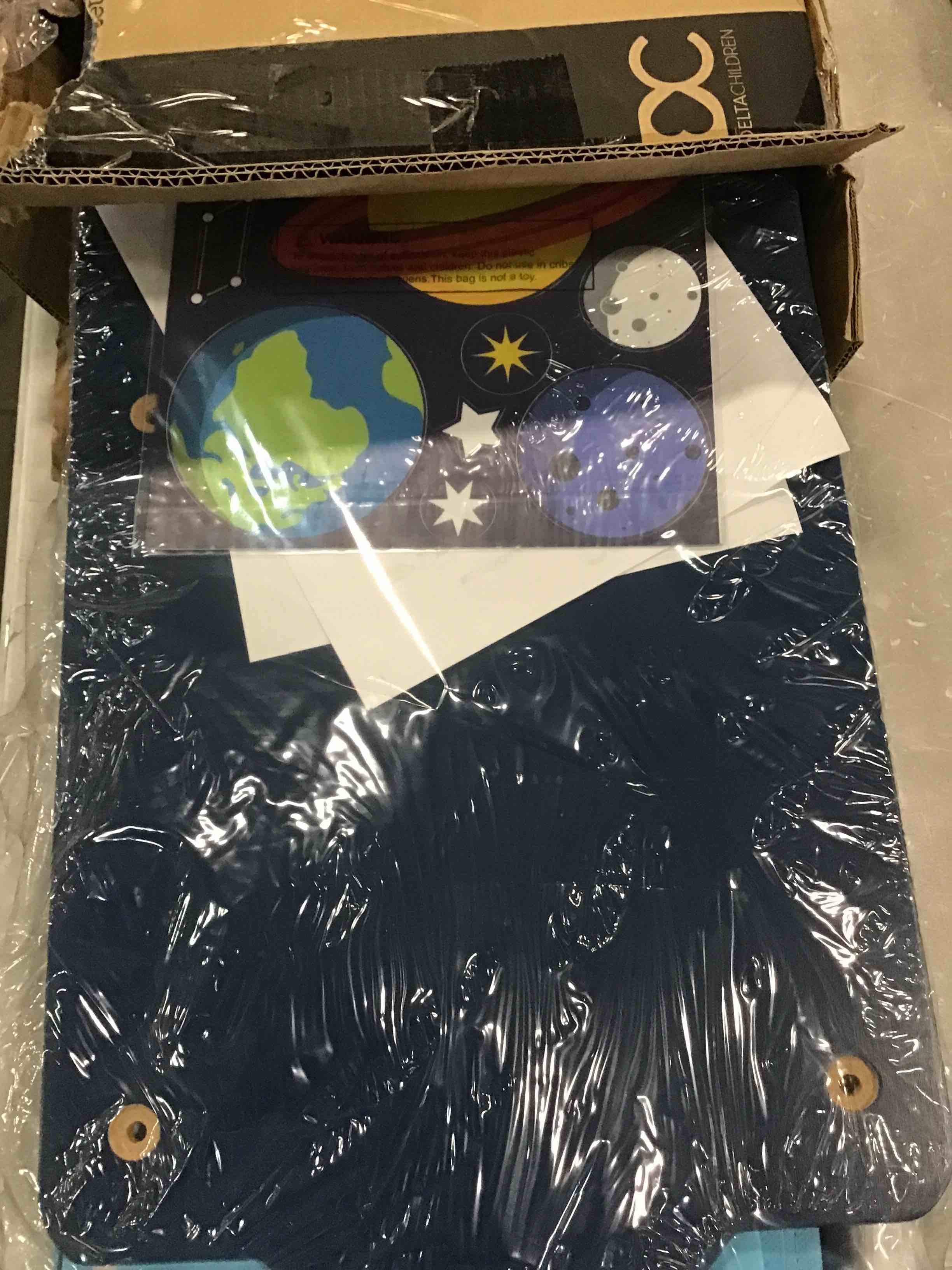 https://s3.amazonaws.com/lotting-images-prod/bidfta/BLU6820733_1720659016934.jpeg