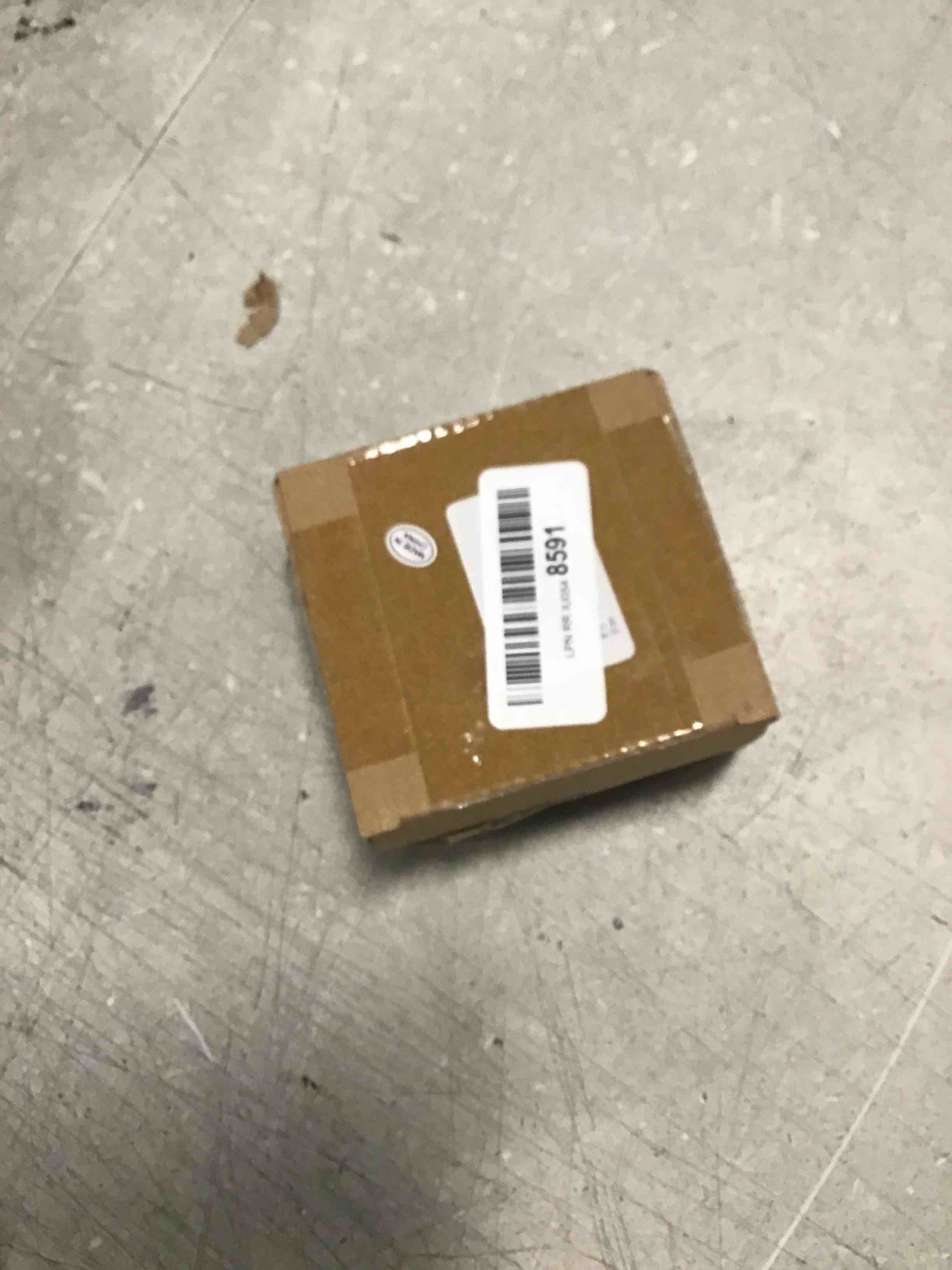 https://s3.amazonaws.com/lotting-images-prod/bidfta/BLU6820964_1720036773612.jpeg