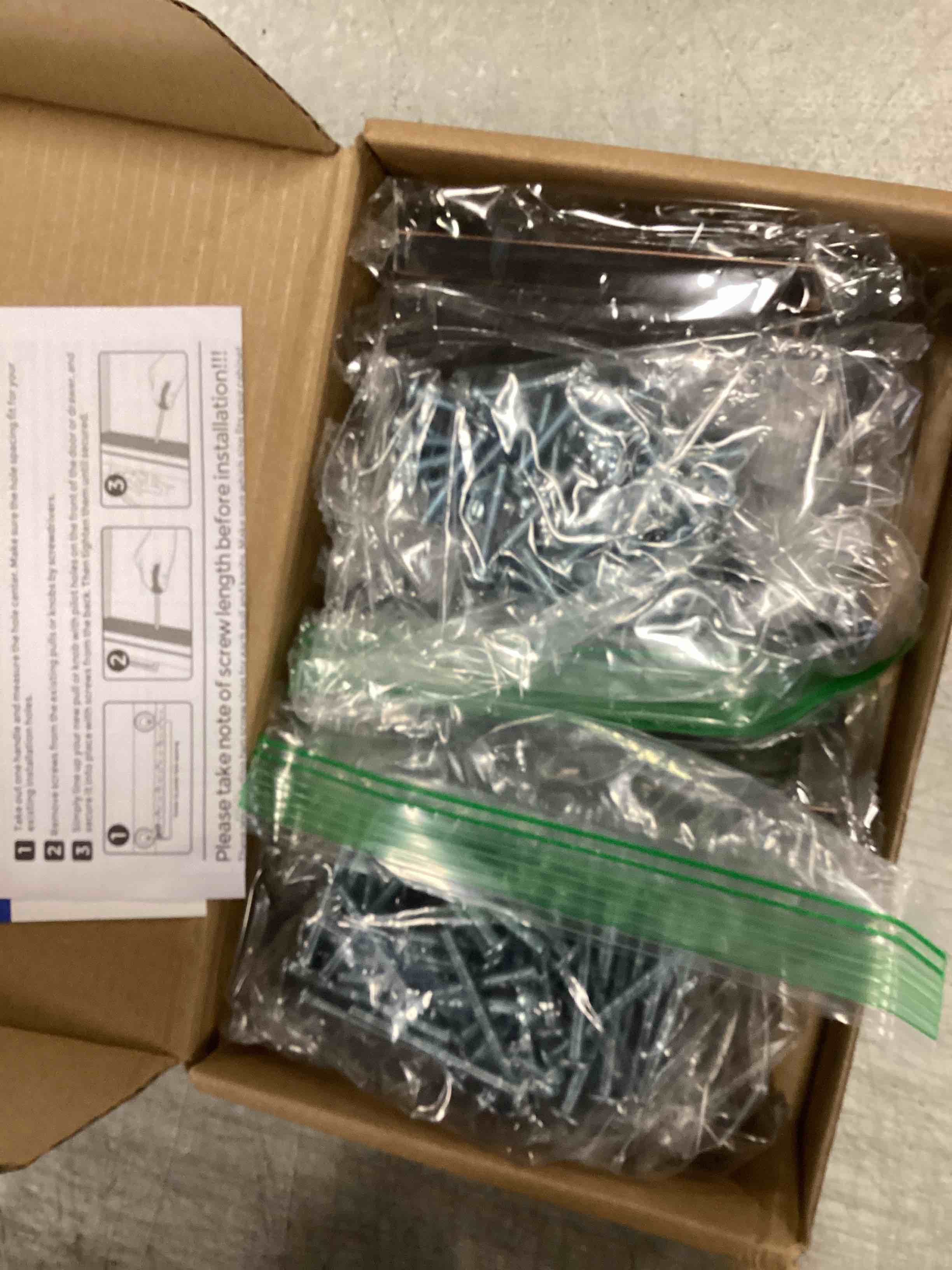 https://s3.amazonaws.com/lotting-images-prod/bidfta/BLU6821069_1720186793438.jpeg