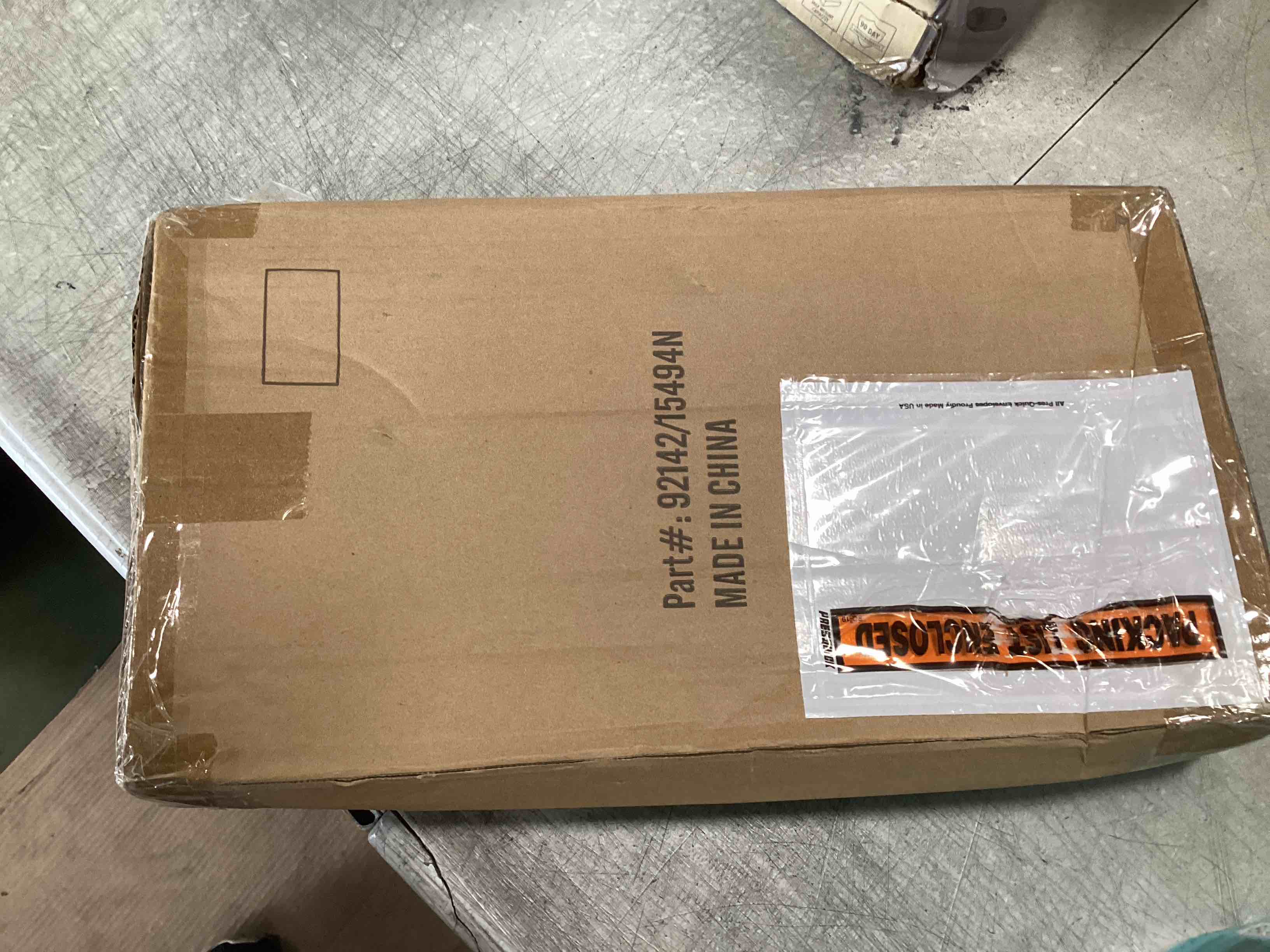 https://s3.amazonaws.com/lotting-images-prod/bidfta/BLU6821368_1720439887402.jpeg