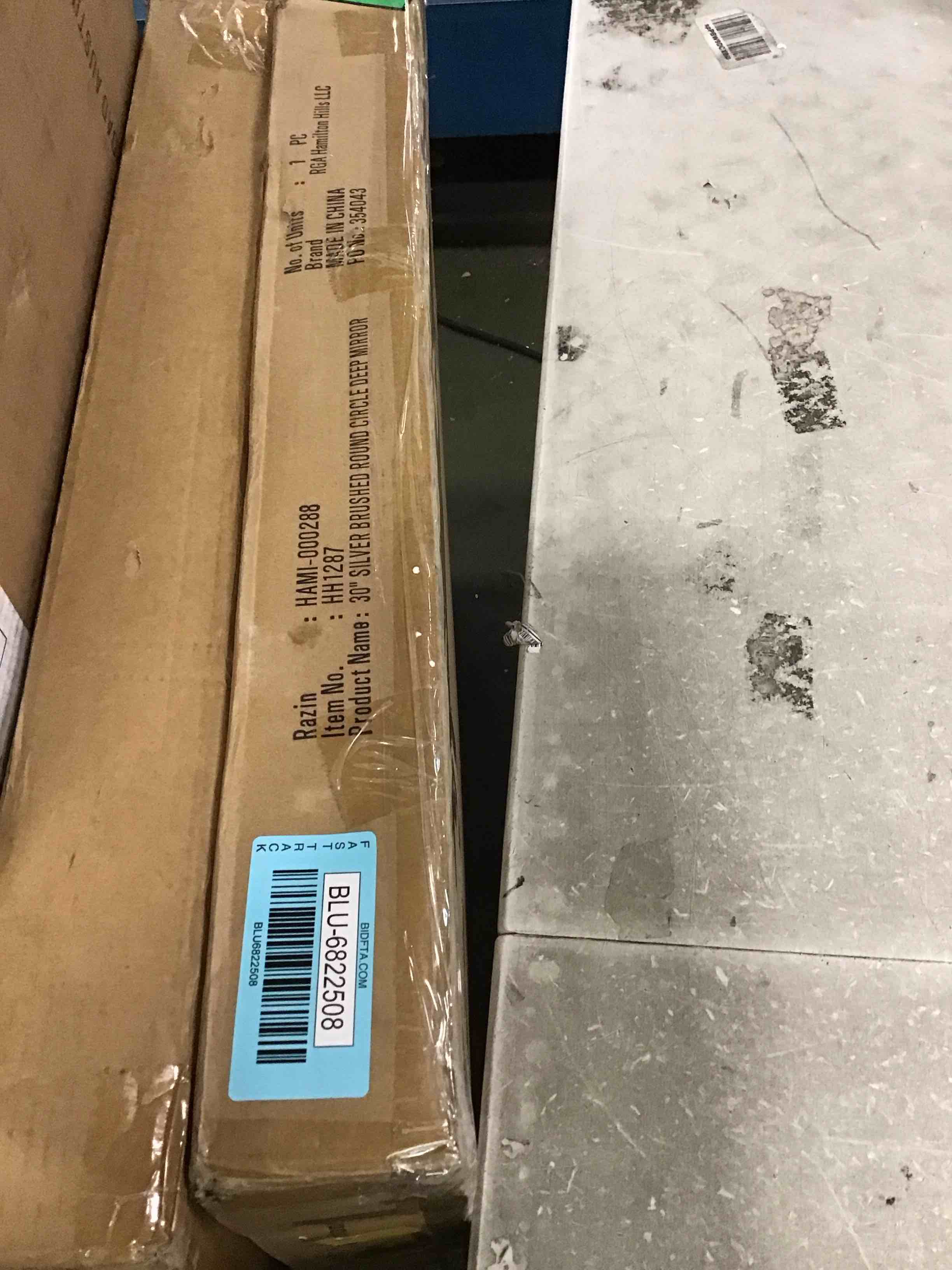 https://s3.amazonaws.com/lotting-images-prod/bidfta/BLU6822508_1720186980549.jpeg
