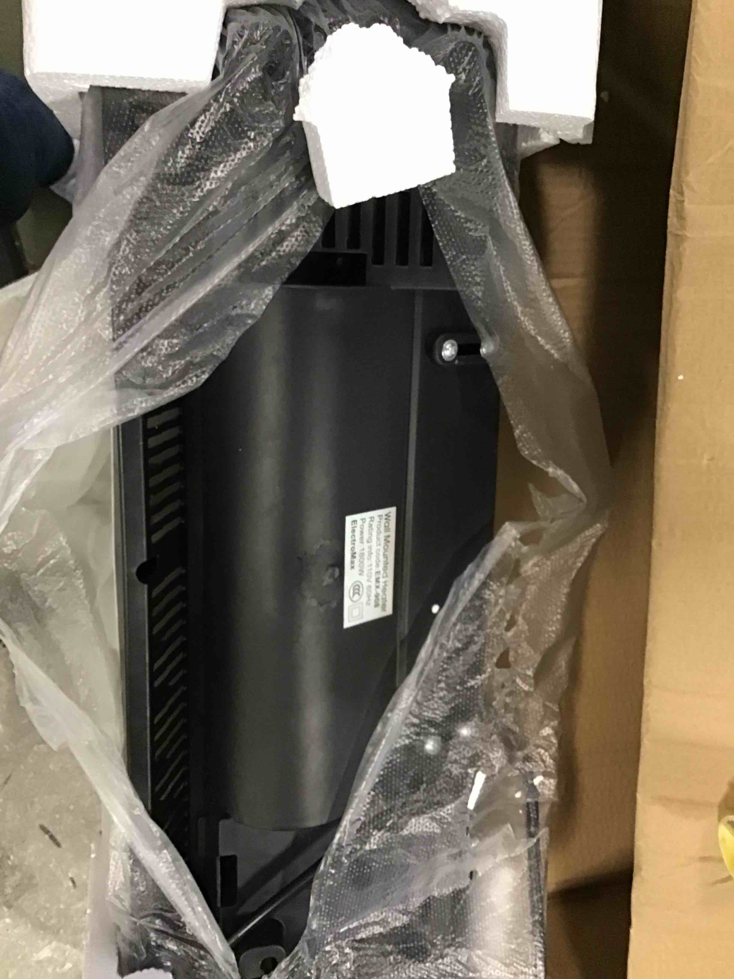 https://s3.amazonaws.com/lotting-images-prod/bidfta/BLU6822694_1720221676856.jpeg