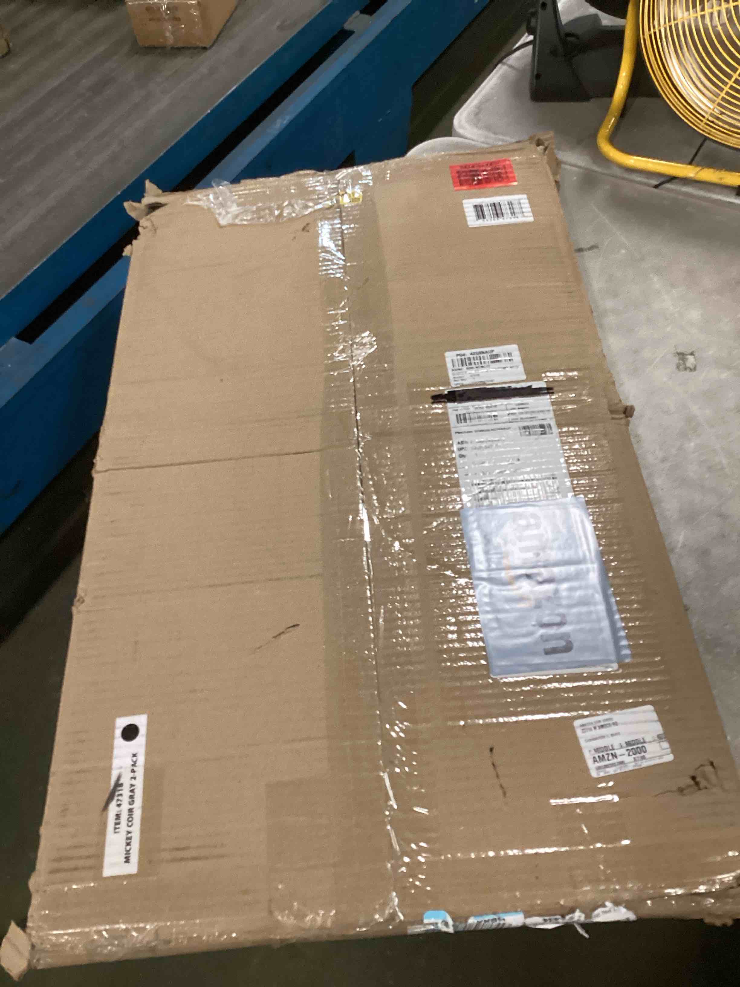 https://s3.amazonaws.com/lotting-images-prod/bidfta/BLU6822793_1720437979149.jpeg