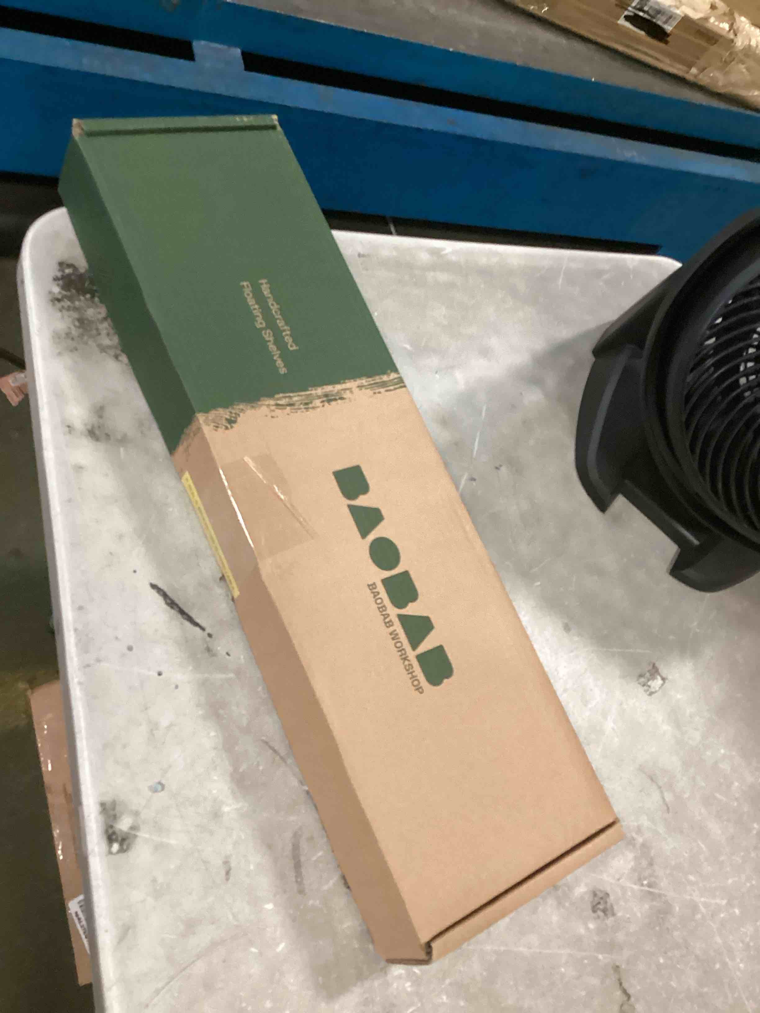 https://s3.amazonaws.com/lotting-images-prod/bidfta/BLU6822912_1720449468153.jpeg