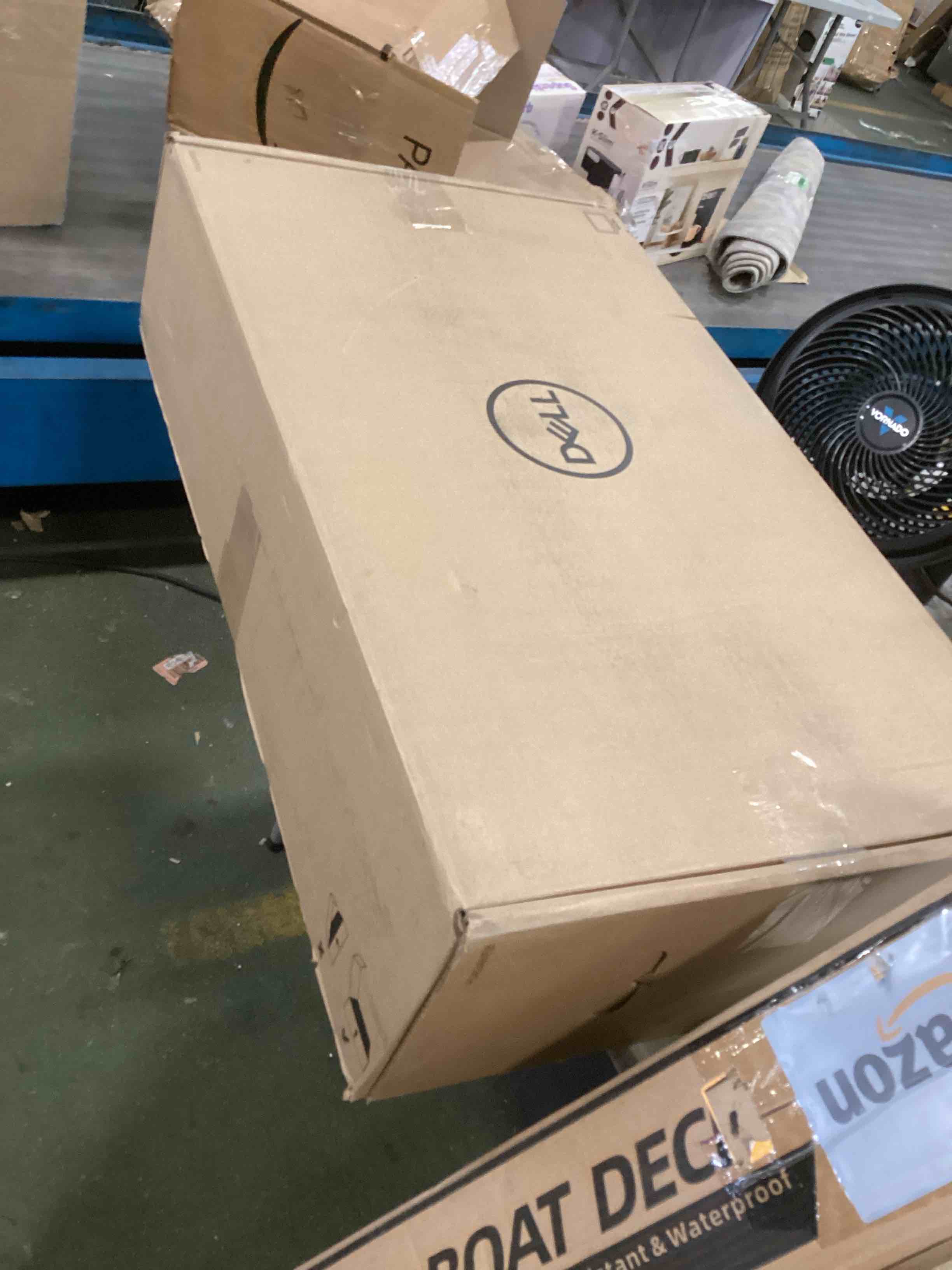 https://s3.amazonaws.com/lotting-images-prod/bidfta/BLU6823014_1720462004302.jpeg