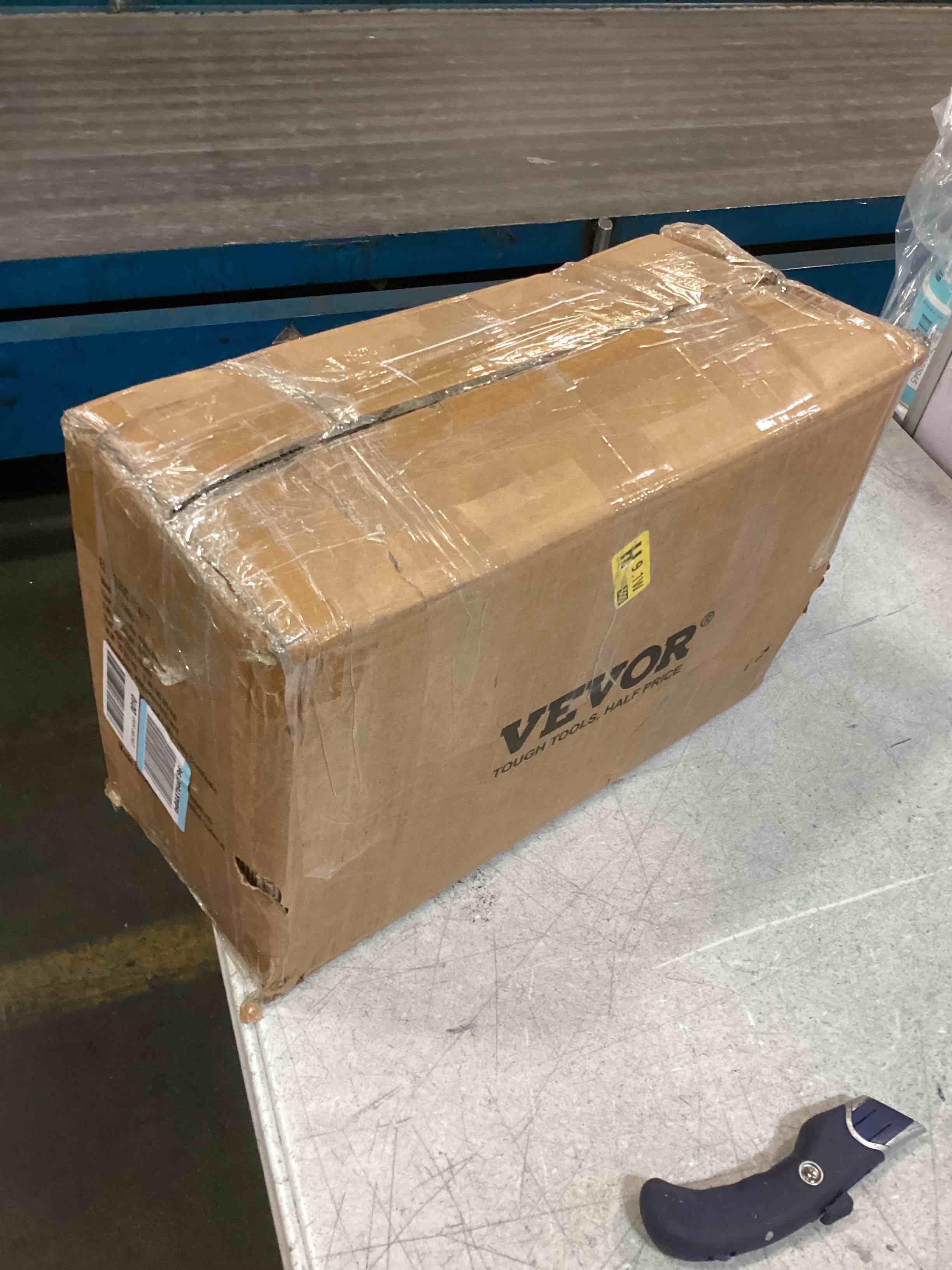 https://s3.amazonaws.com/lotting-images-prod/bidfta/BLU6823508_1720542045684.jpeg