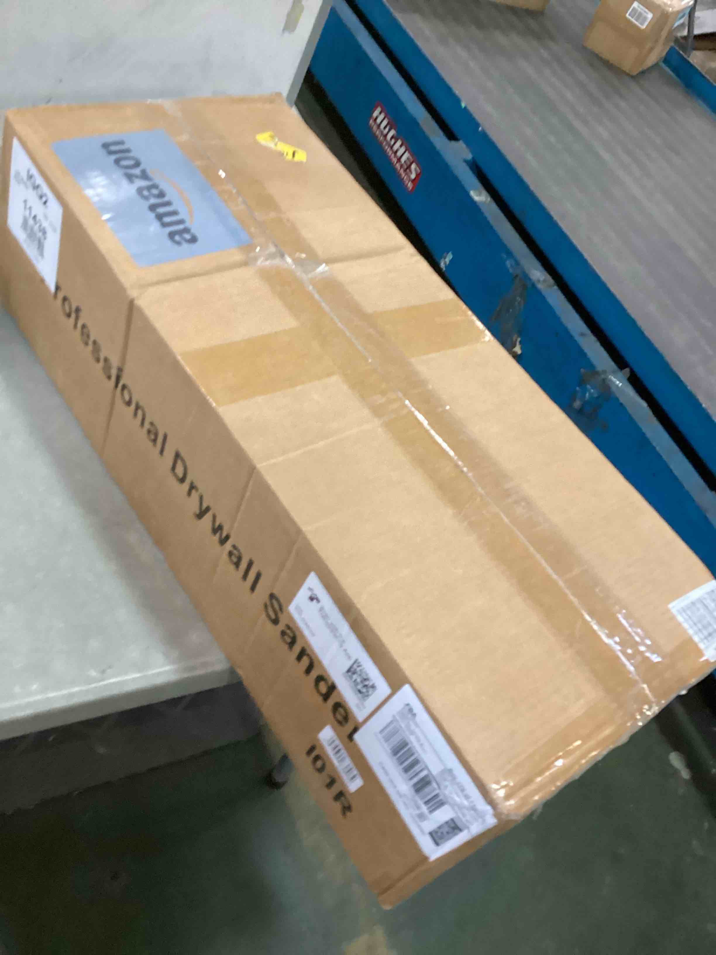 https://s3.amazonaws.com/lotting-images-prod/bidfta/BLU6823723_1720626496707.jpeg