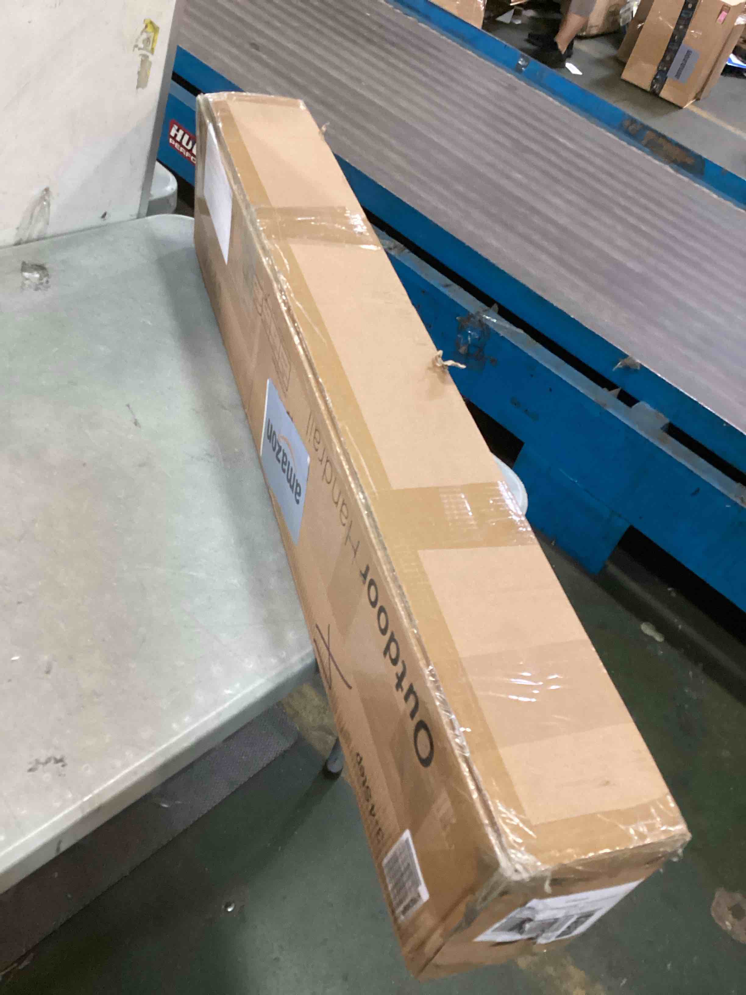 https://s3.amazonaws.com/lotting-images-prod/bidfta/BLU6823801_1720636868298.jpeg