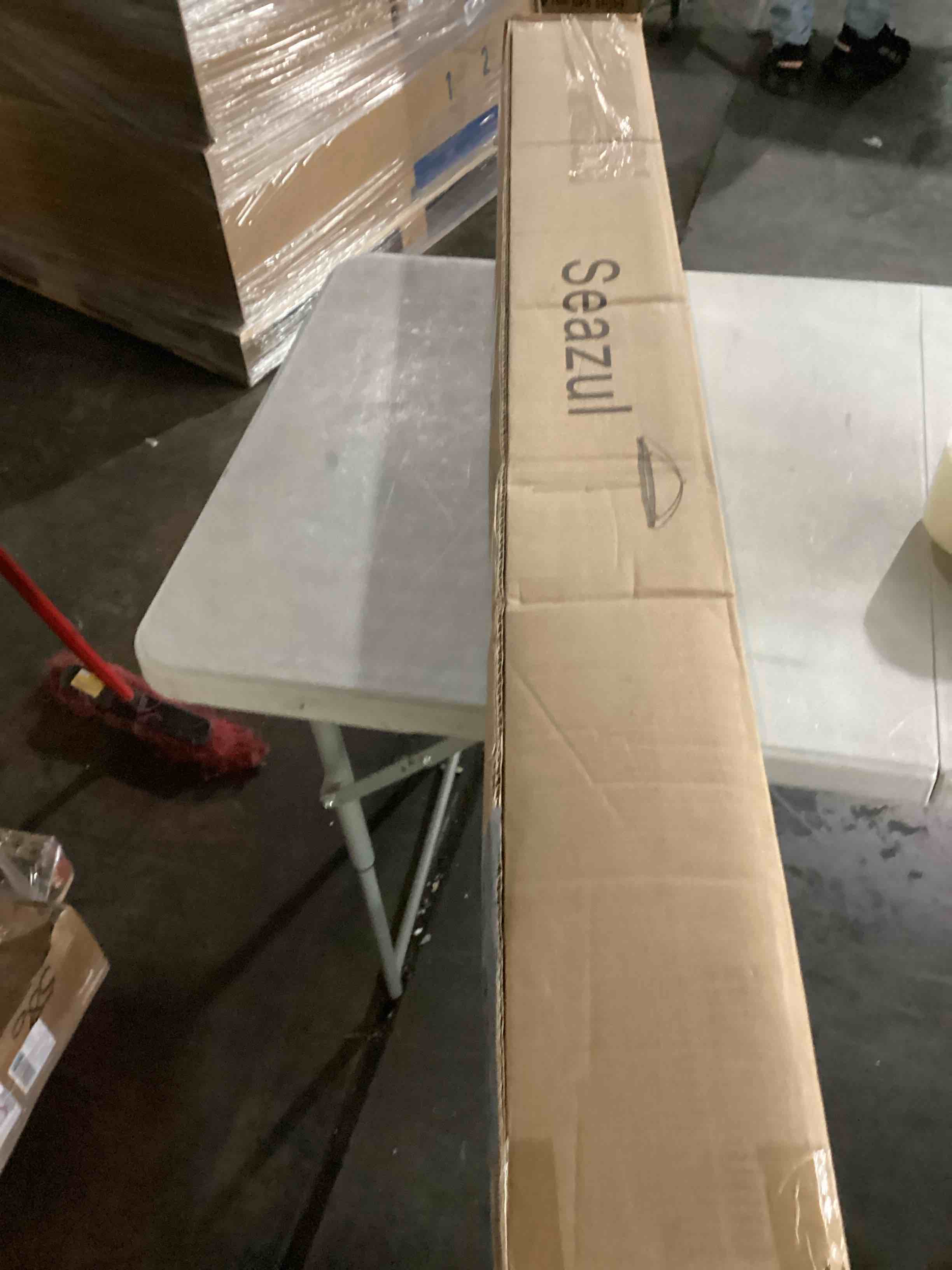 https://s3.amazonaws.com/lotting-images-prod/bidfta/BLU6824036_1726058716248.jpeg