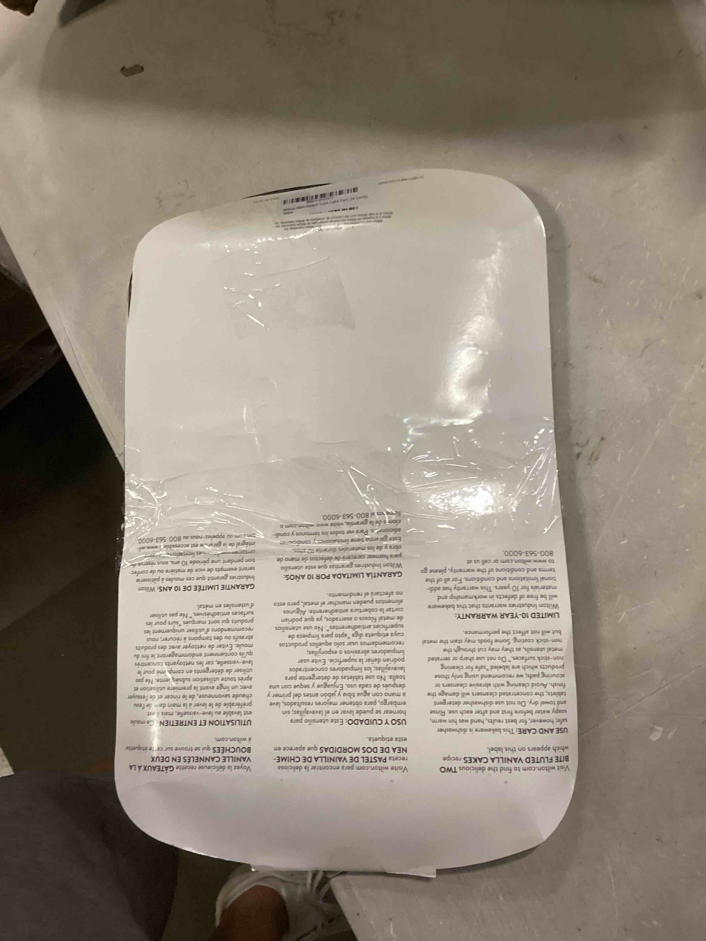 Wilton Mini Fluted Tube Cake Pan, 24Cavity