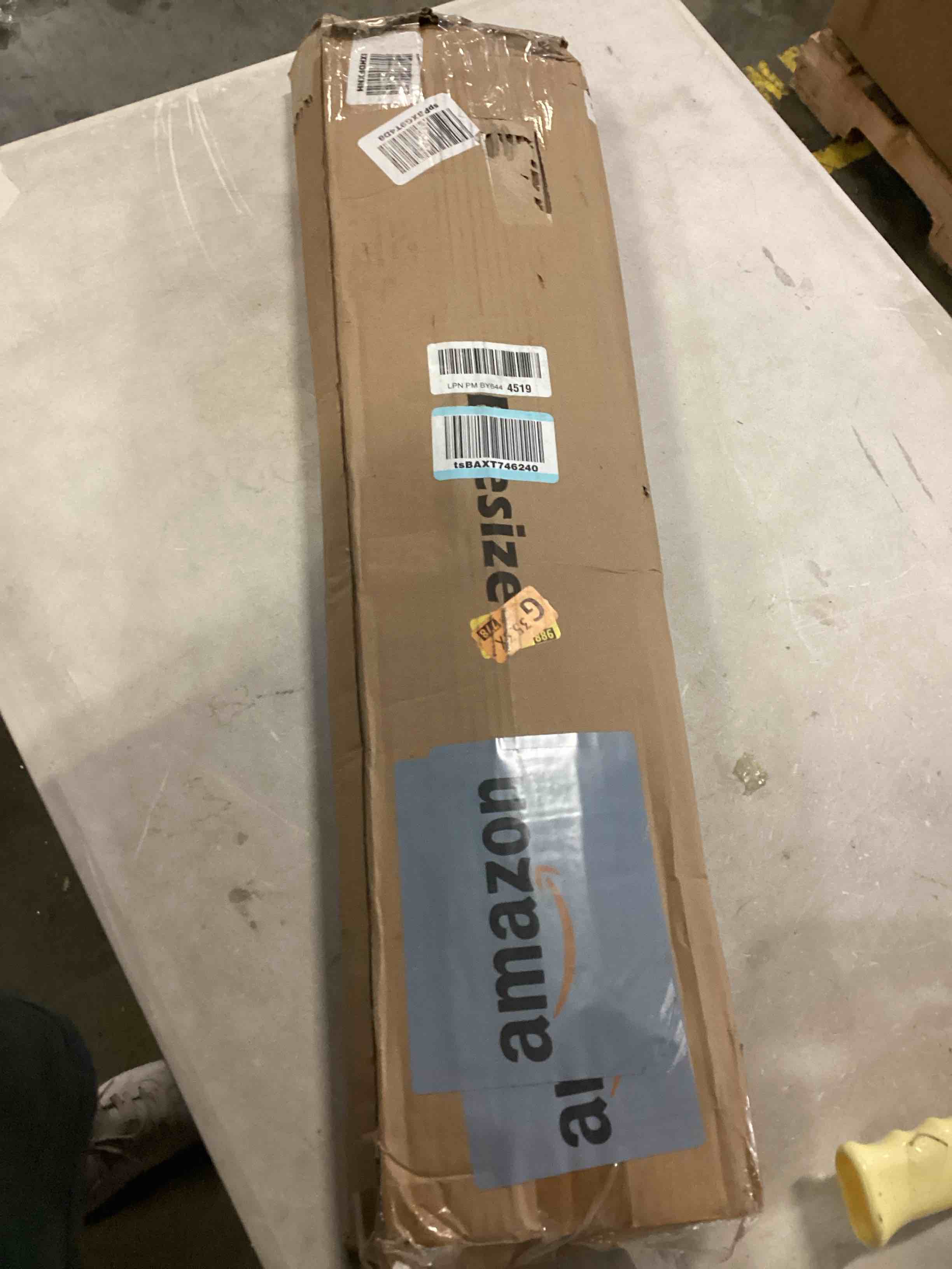 https://s3.amazonaws.com/lotting-images-prod/bidfta/BLU6825330_1727451903424.jpeg
