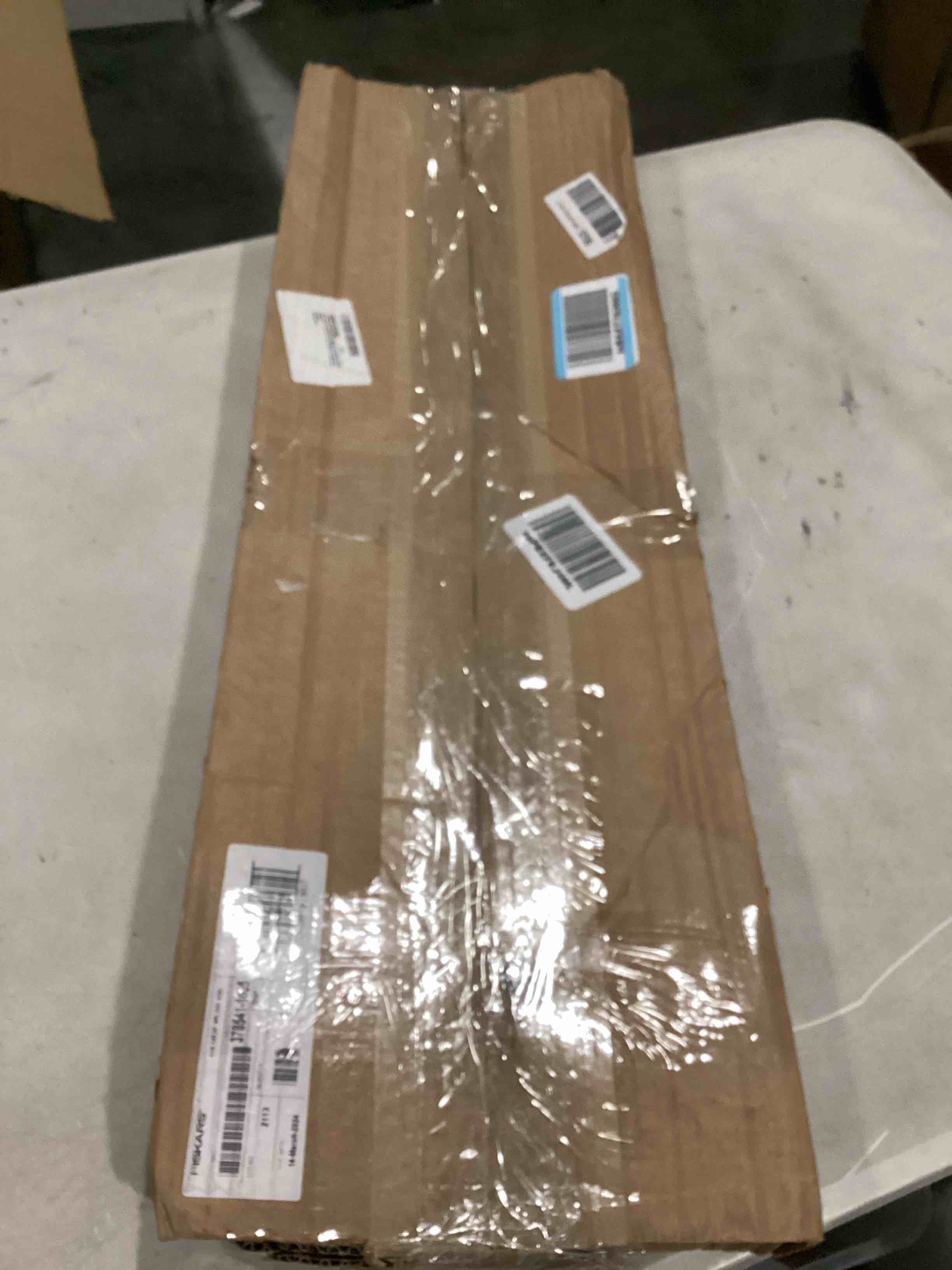 https://s3.amazonaws.com/lotting-images-prod/bidfta/BLU6829248_1724851127926.jpeg