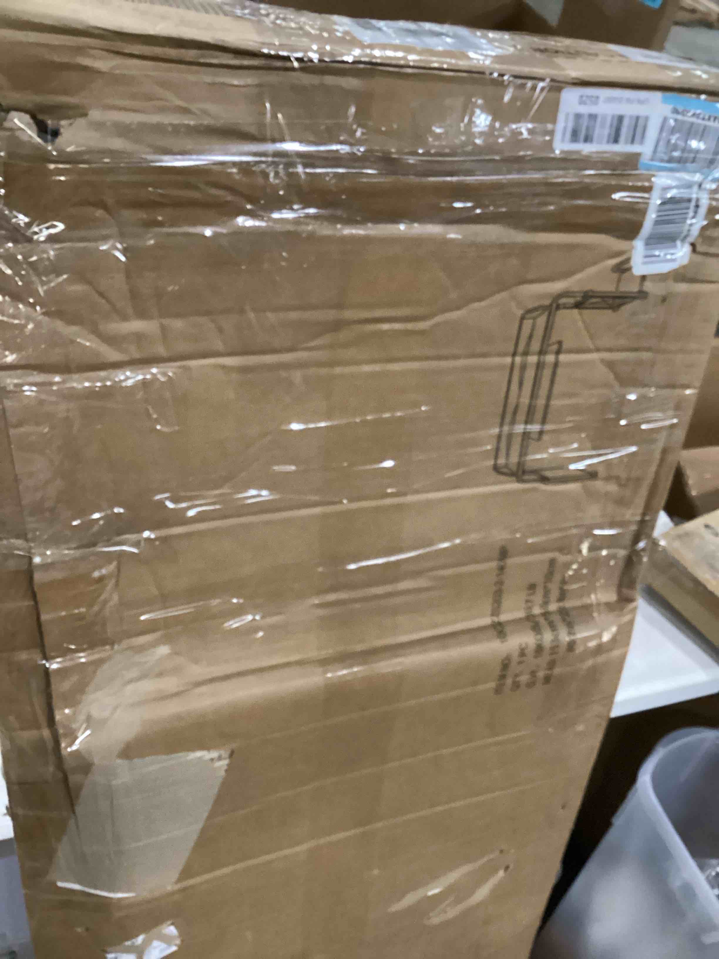 https://s3.amazonaws.com/lotting-images-prod/bidfta/BLU6829364_1724931614122.jpeg