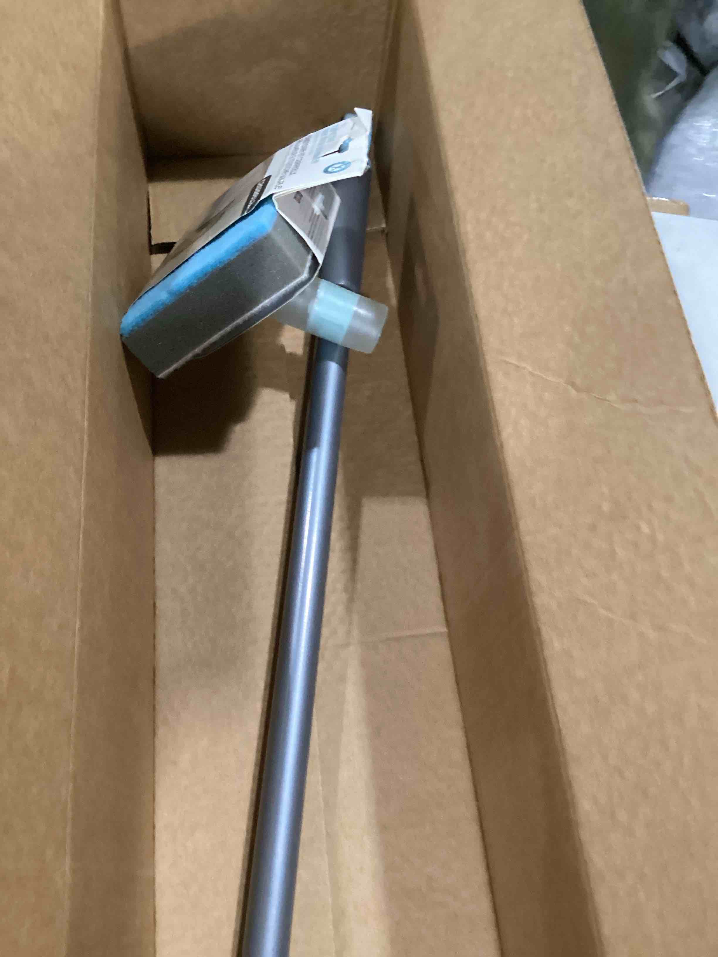 https://s3.amazonaws.com/lotting-images-prod/bidfta/BLU6829499_1724958013167.jpeg