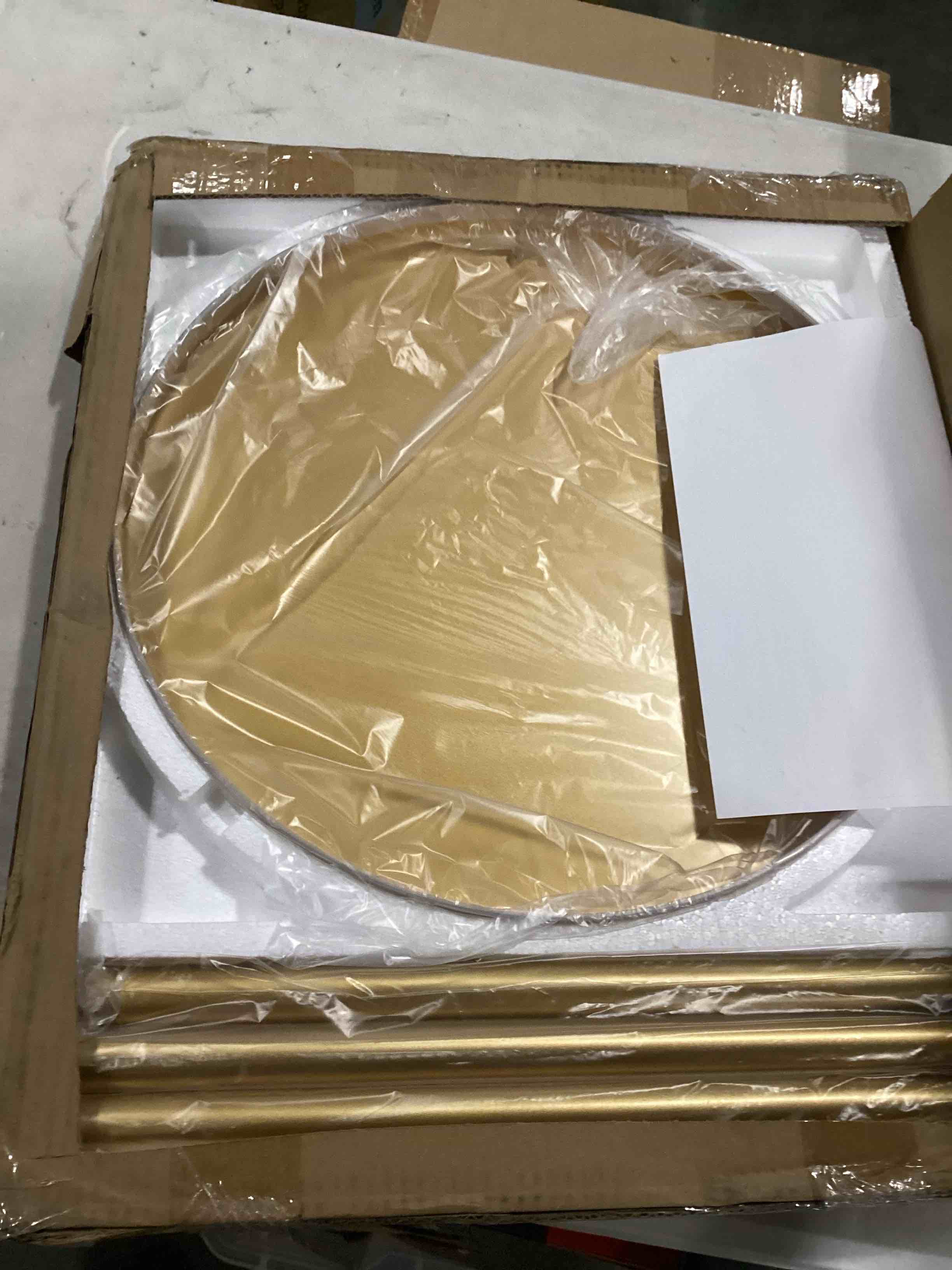 https://s3.amazonaws.com/lotting-images-prod/bidfta/BLU6829714_1725382948029.jpeg
