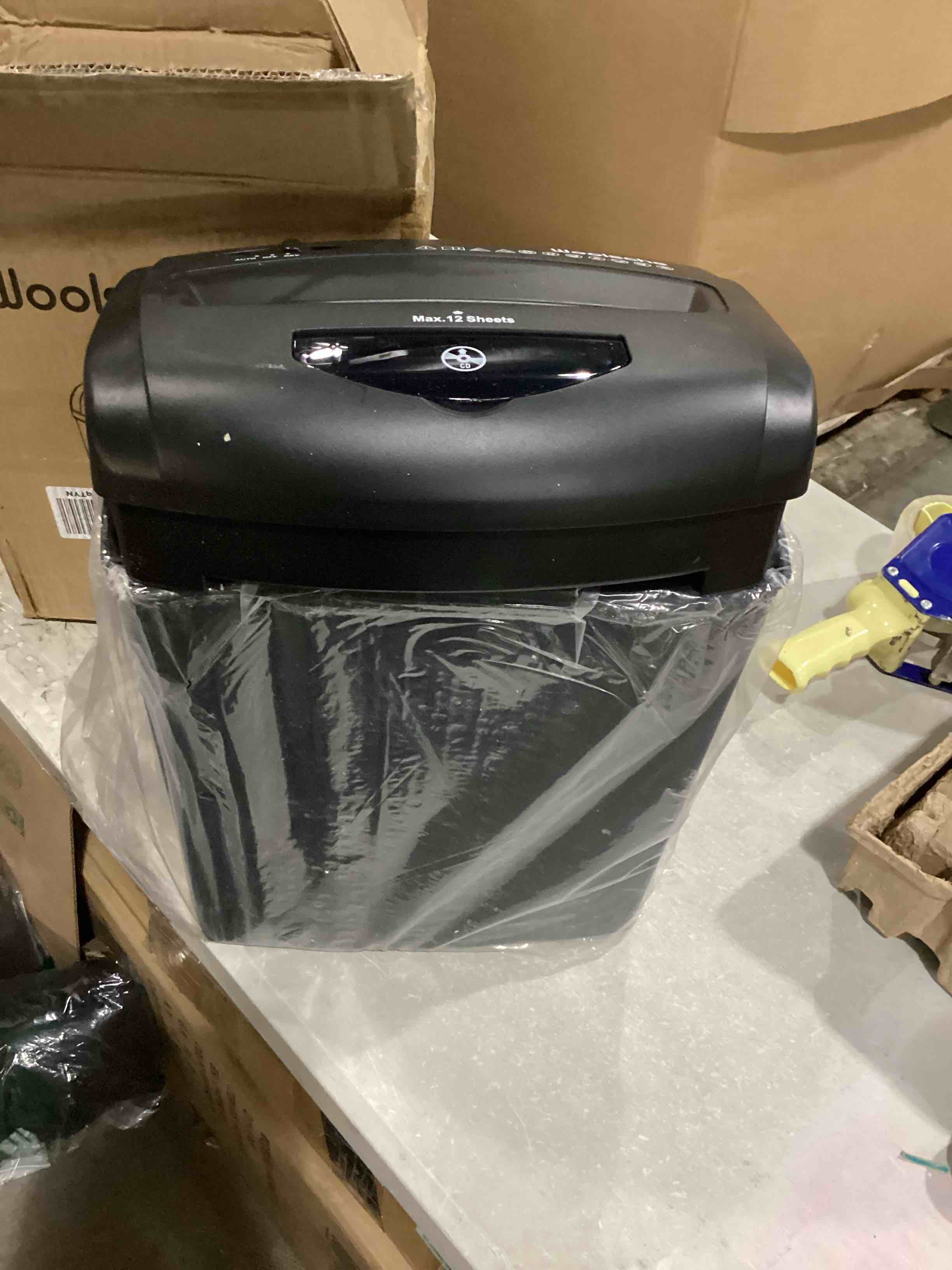 https://s3.amazonaws.com/lotting-images-prod/bidfta/BLU6830330_1725969314036.jpeg