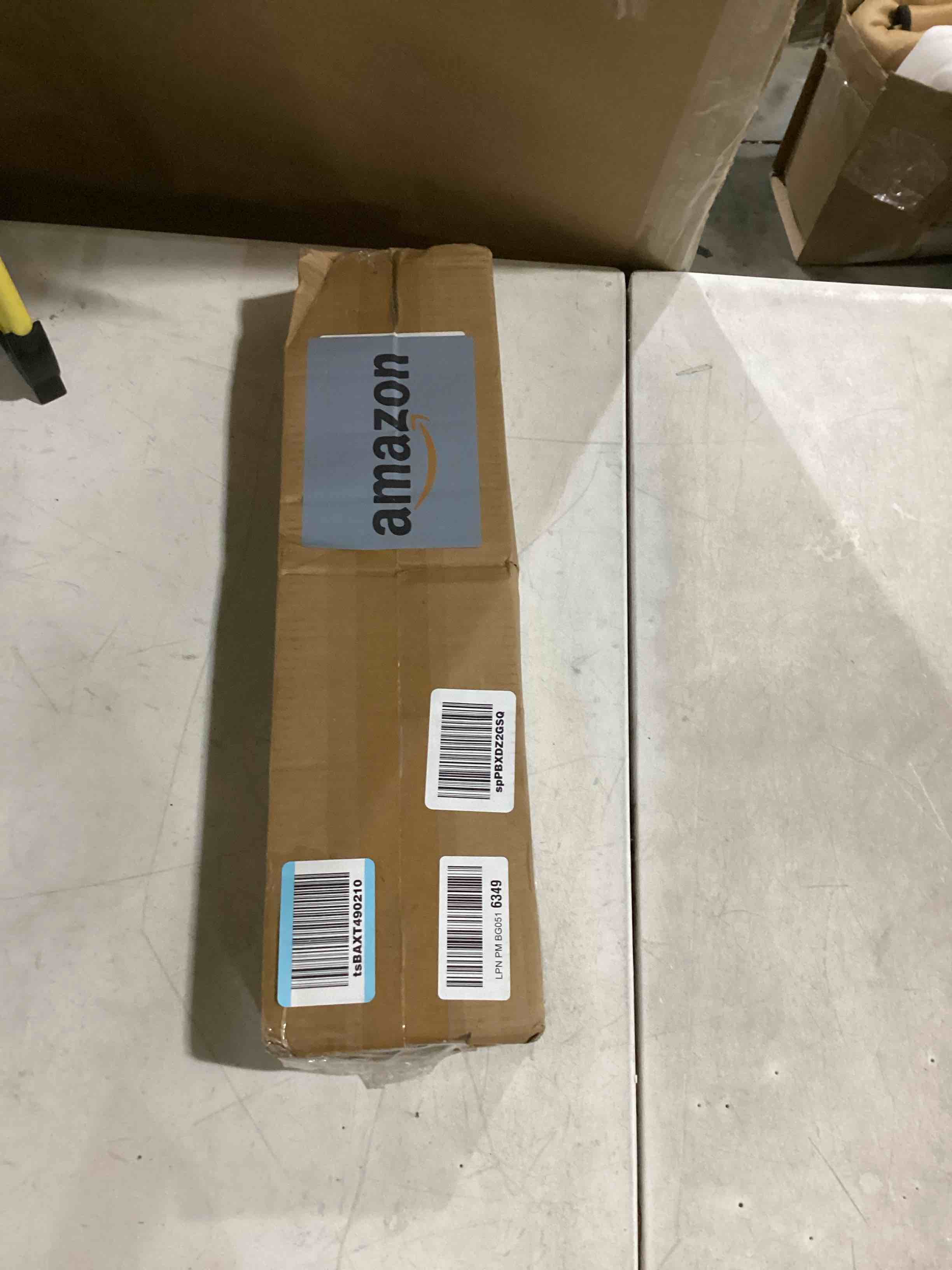 https://s3.amazonaws.com/lotting-images-prod/bidfta/BLU6830660_1726251665447.jpeg