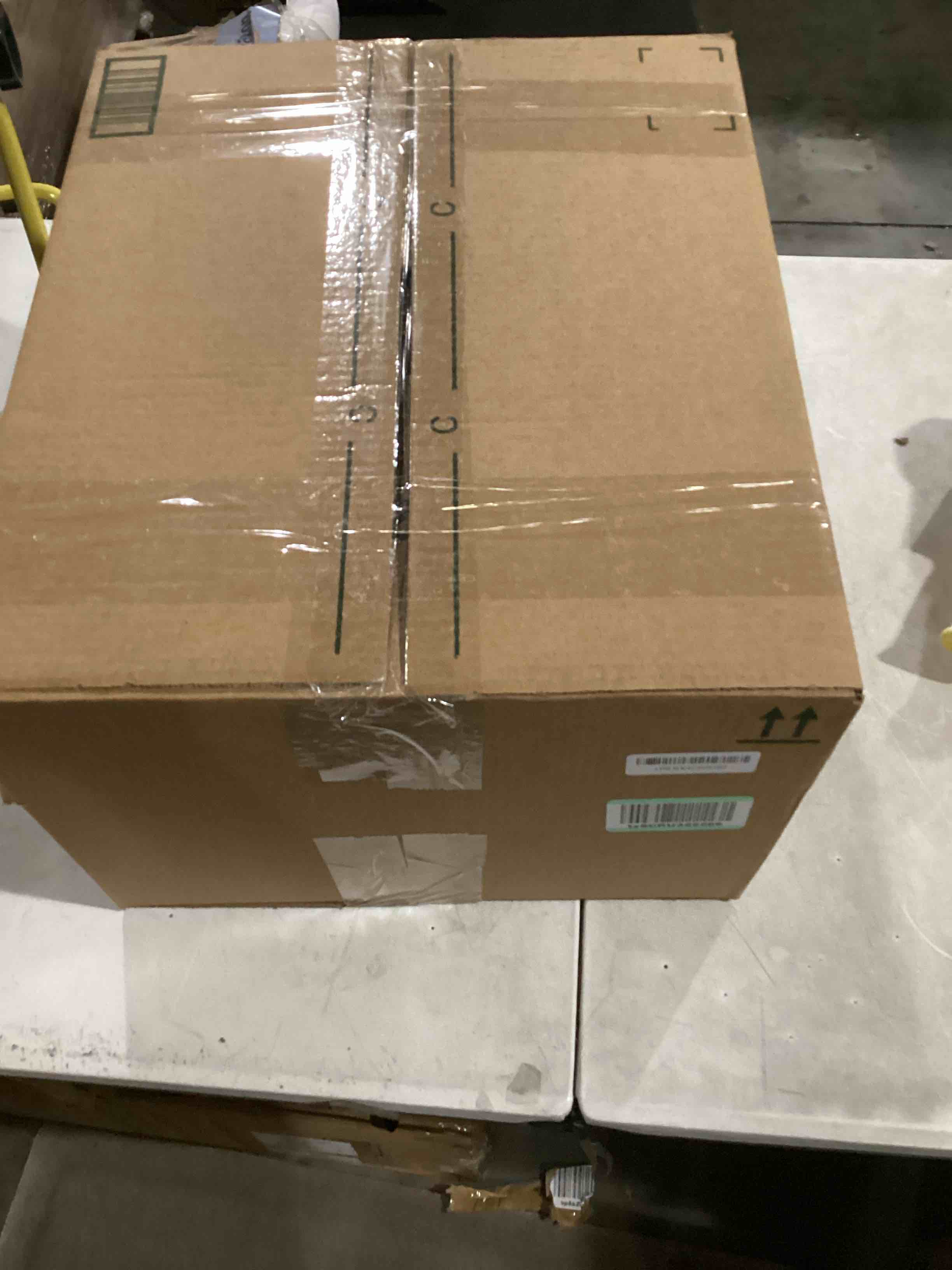 https://s3.amazonaws.com/lotting-images-prod/bidfta/BLU6830821_1726494290175.jpeg