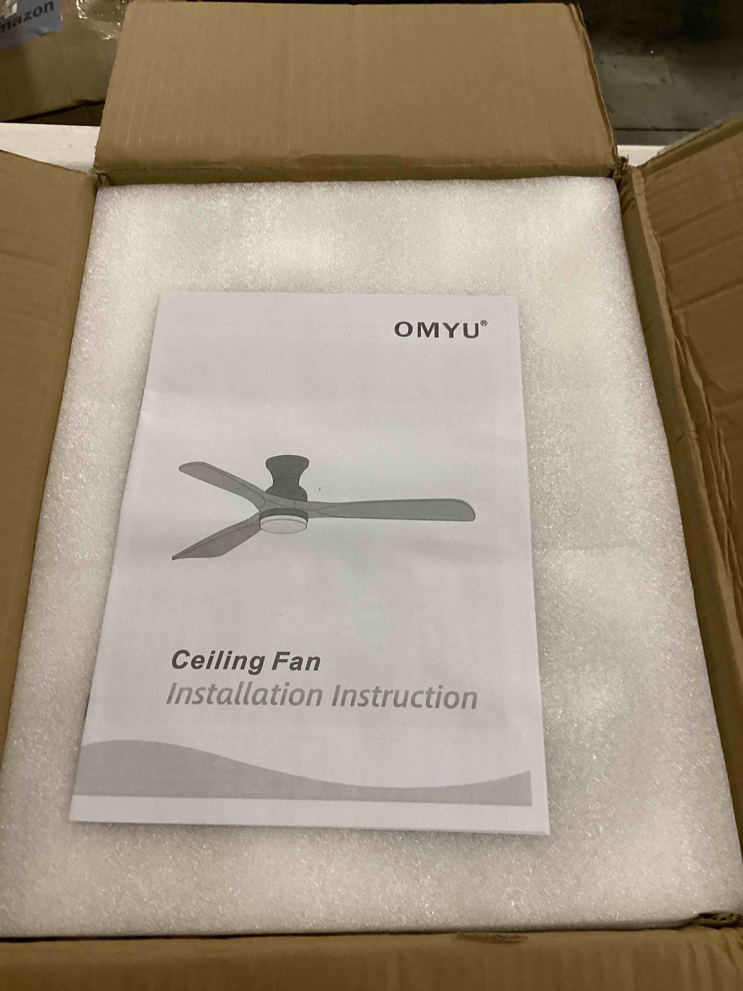 https://s3.amazonaws.com/lotting-images-prod/bidfta/BLU6830822_1726494375478.jpeg