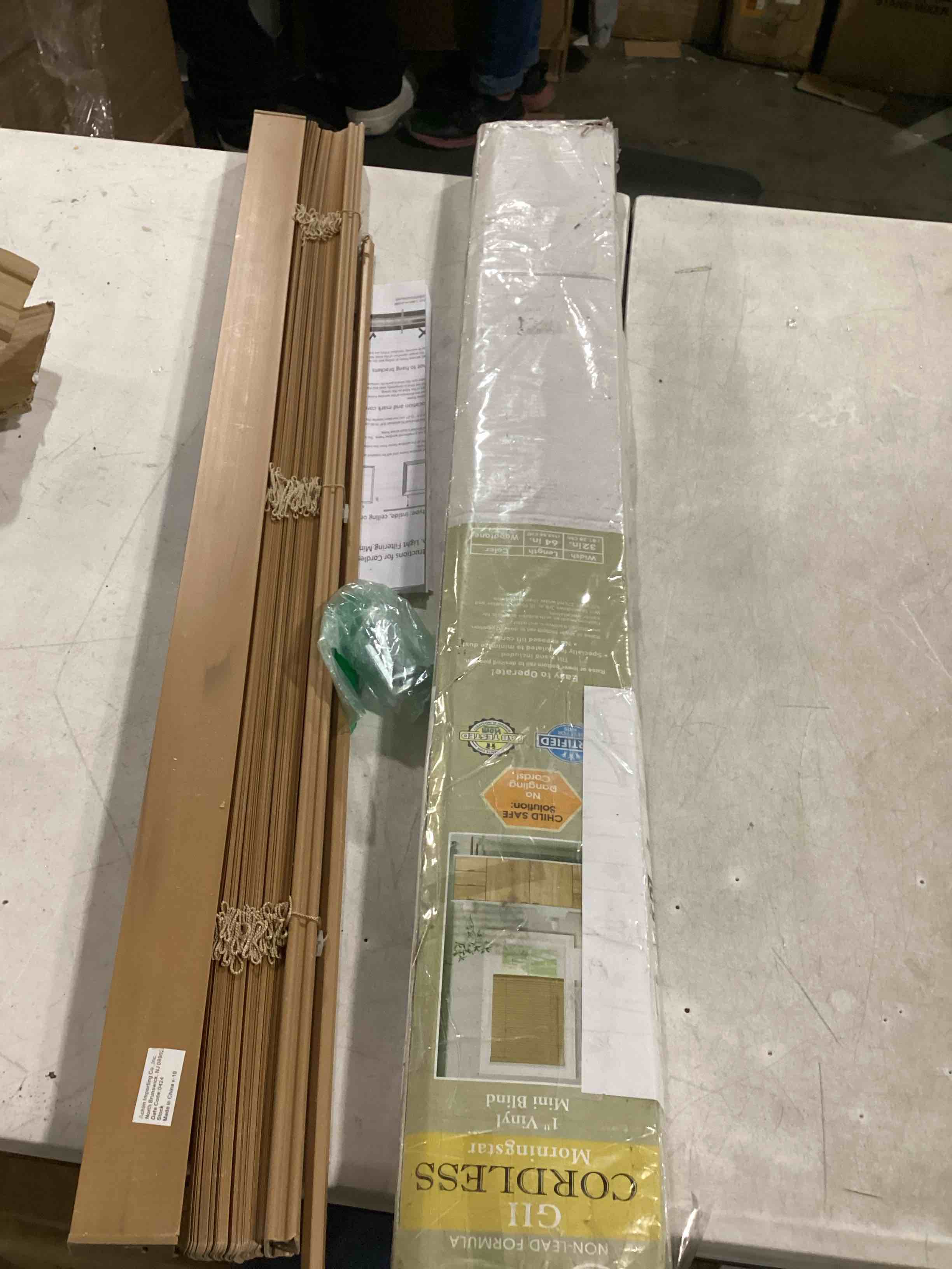 https://s3.amazonaws.com/lotting-images-prod/bidfta/BLU6831160_1726761239679.jpeg