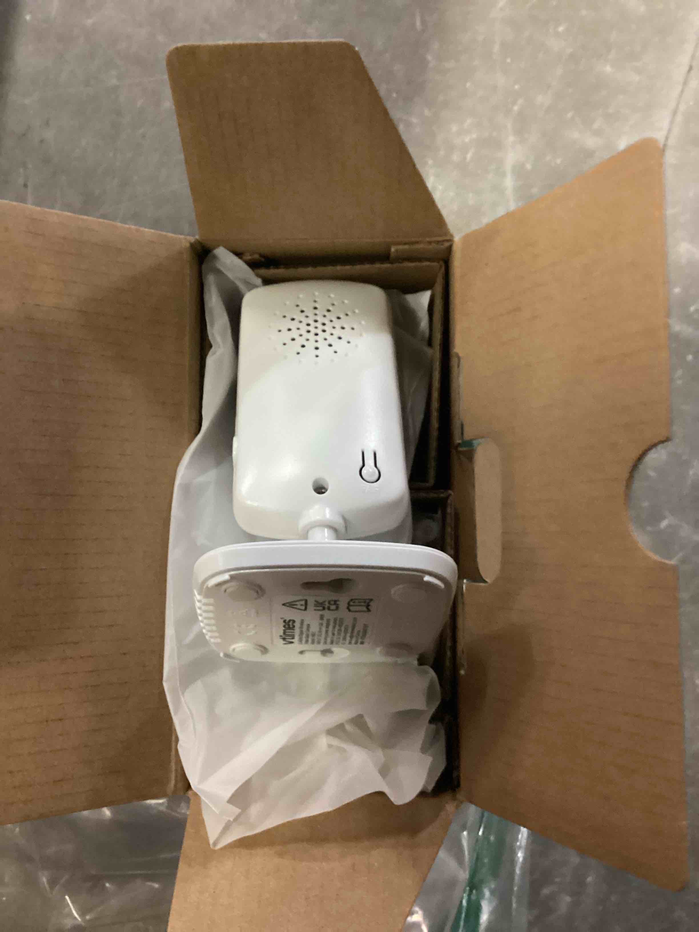 https://s3.amazonaws.com/lotting-images-prod/bidfta/BLU6833302_1726054020118.jpeg