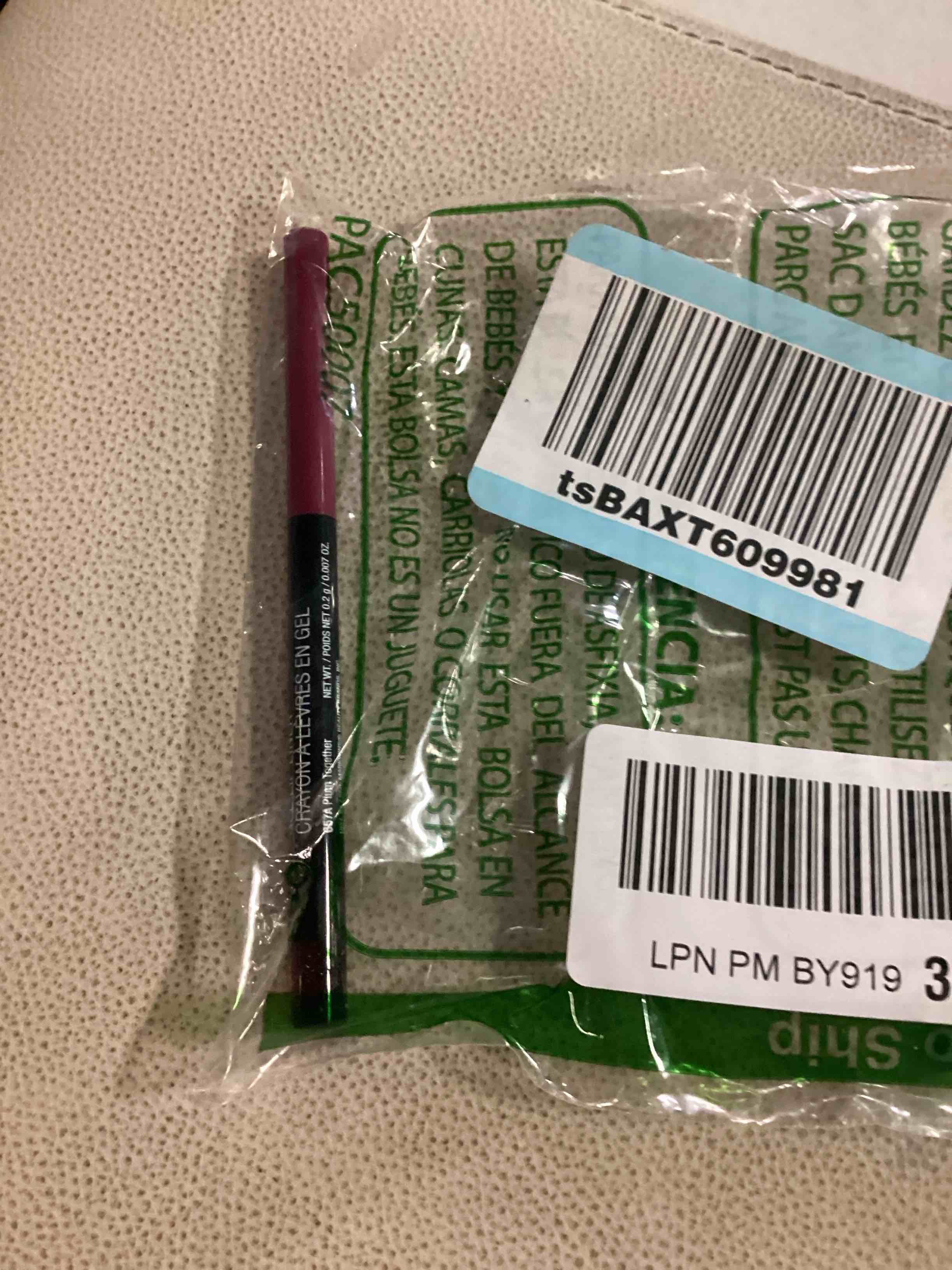 https://s3.amazonaws.com/lotting-images-prod/bidfta/BLU6833908_1726336632925.jpeg